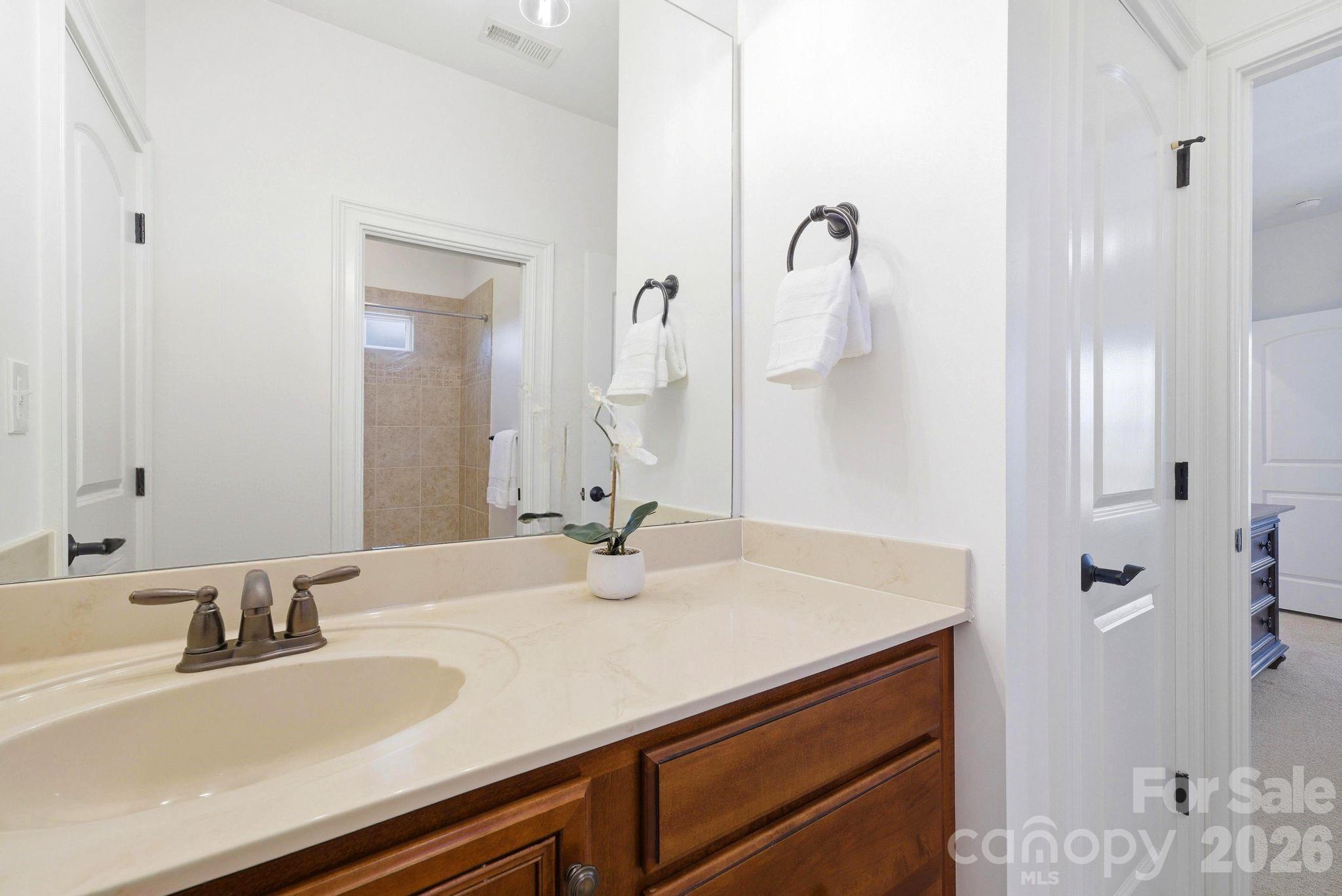 Upper Bathroom 2 - 16000 Sunset Drive, Huntersville
