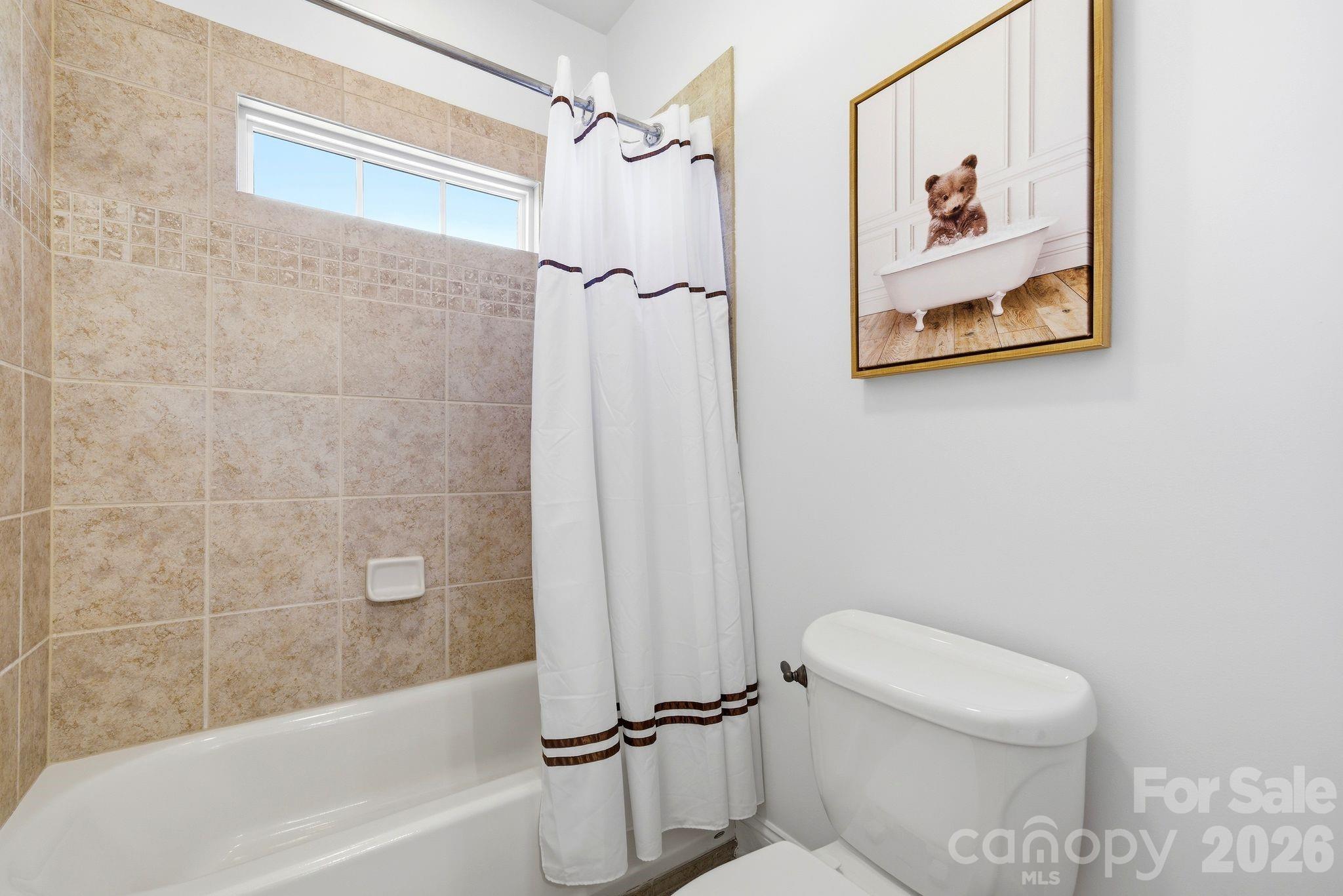 Upper Bathroom 2 - 16000 Sunset Drive, Huntersville