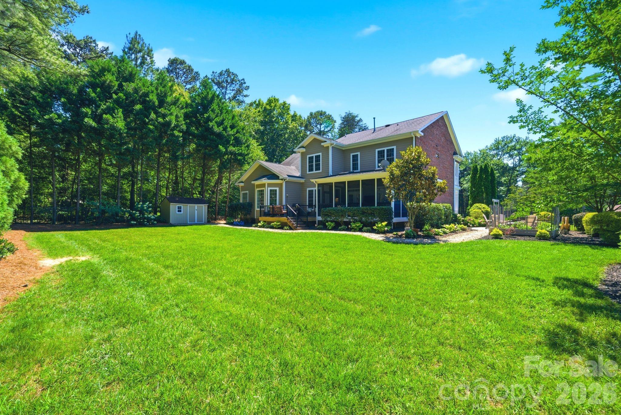Single Family Residence at 16000 Sunset Drive, Huntersville, photo 37 of 44