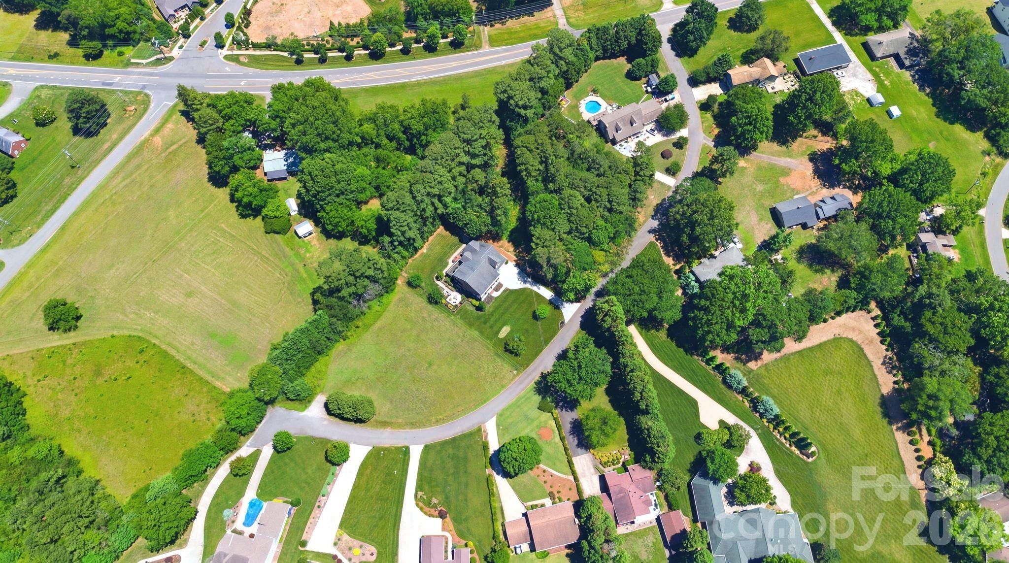 Private Dead End Street - 16000 Sunset Drive, Huntersville