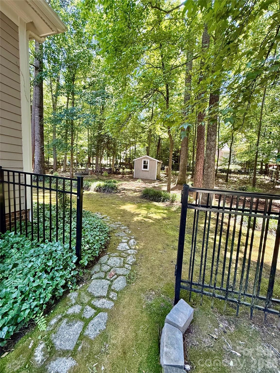 Single Family Residence at 1512 Calvin Hal Road, Lake Wylie, photo 30 of 34