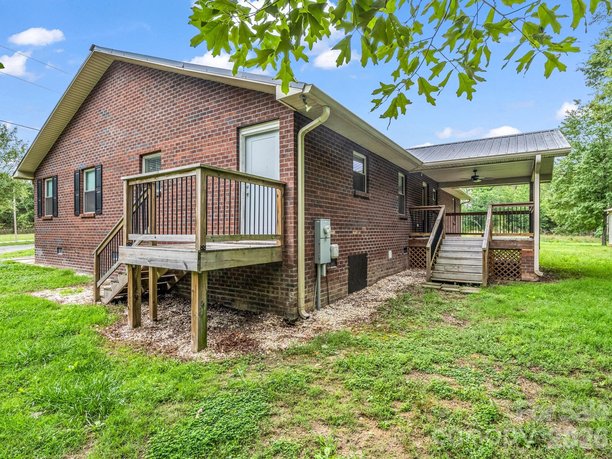 Single Family Residence at 103 Ross Road, Shelby, photo 5 of 33