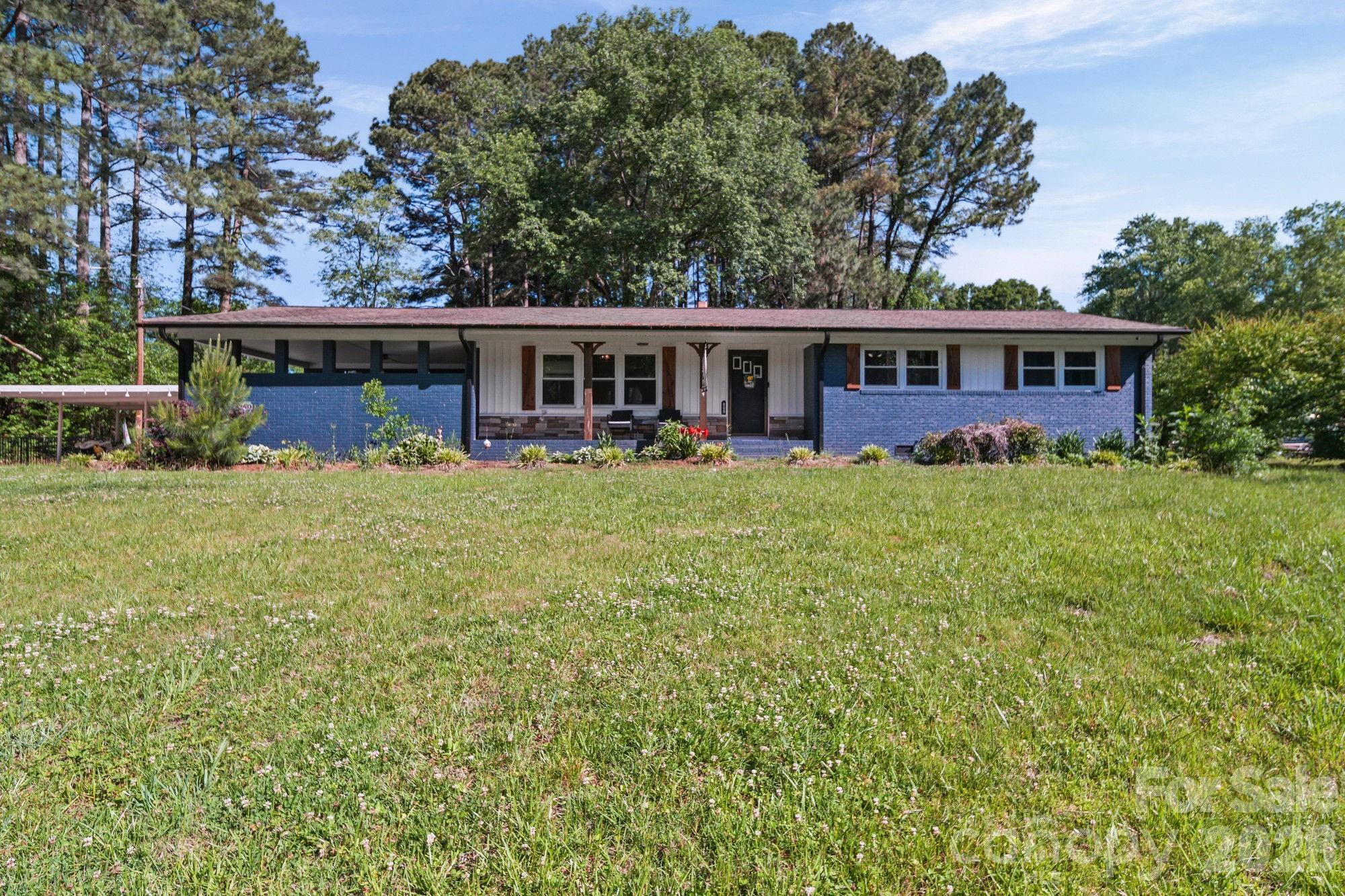 Single Family Residence at 809 Elaine Drive, Albemarle, photo 2 of 30