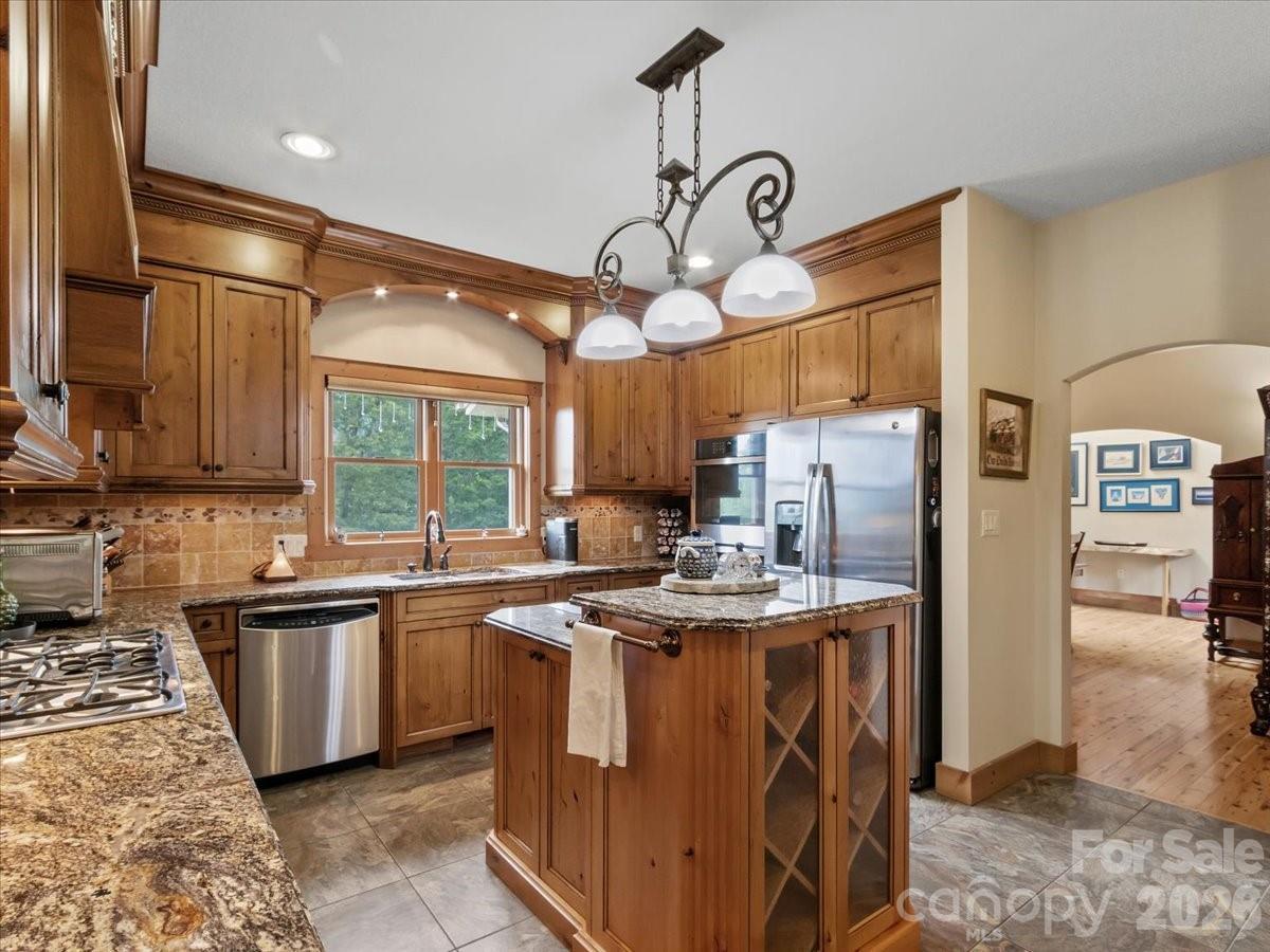 Single Family Residence at 750 Barebridge Drive, Burnsville, photo 10 of 47