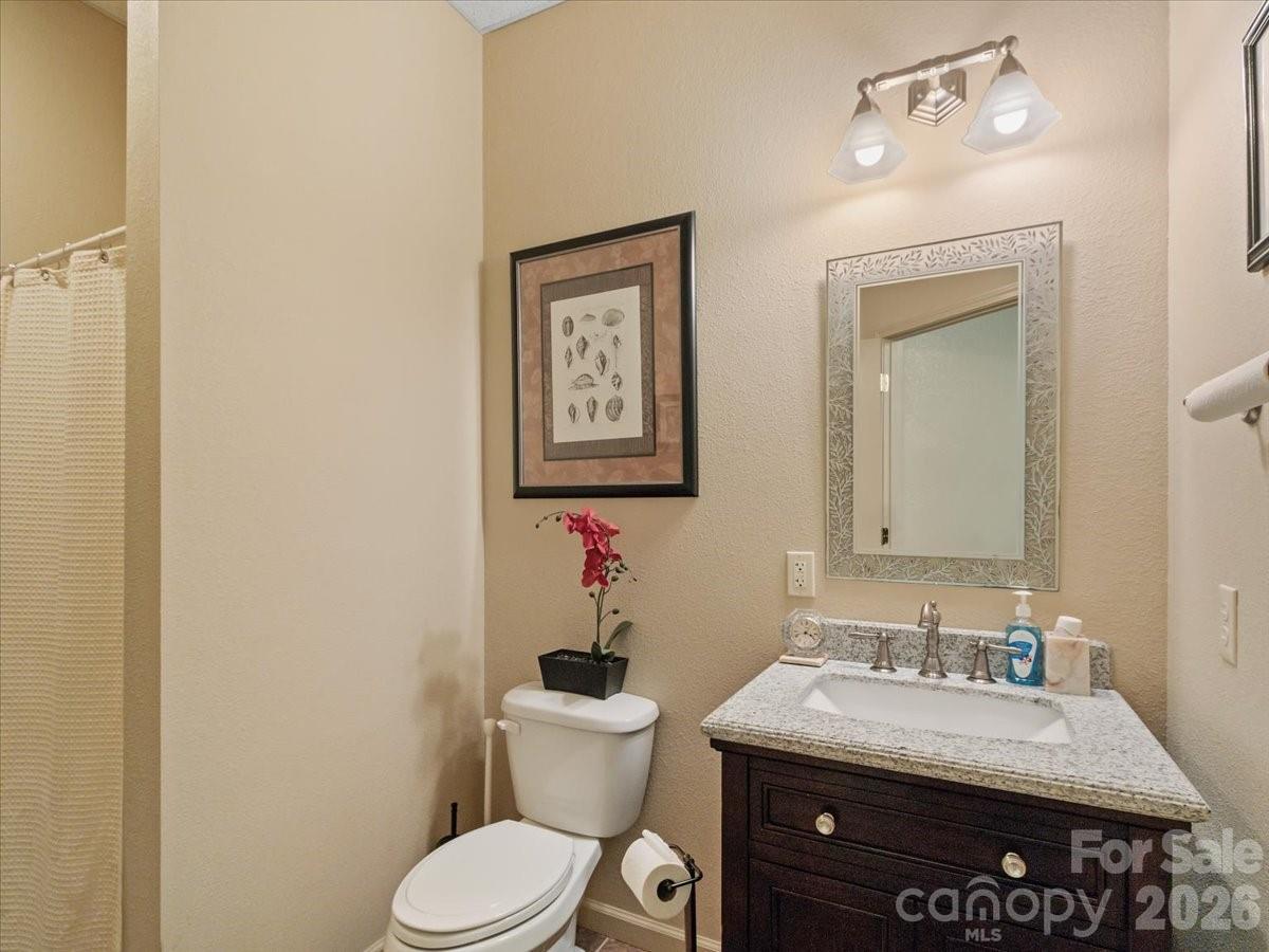 Full bathroom in basement - 750 Barebridge Drive, Burnsville