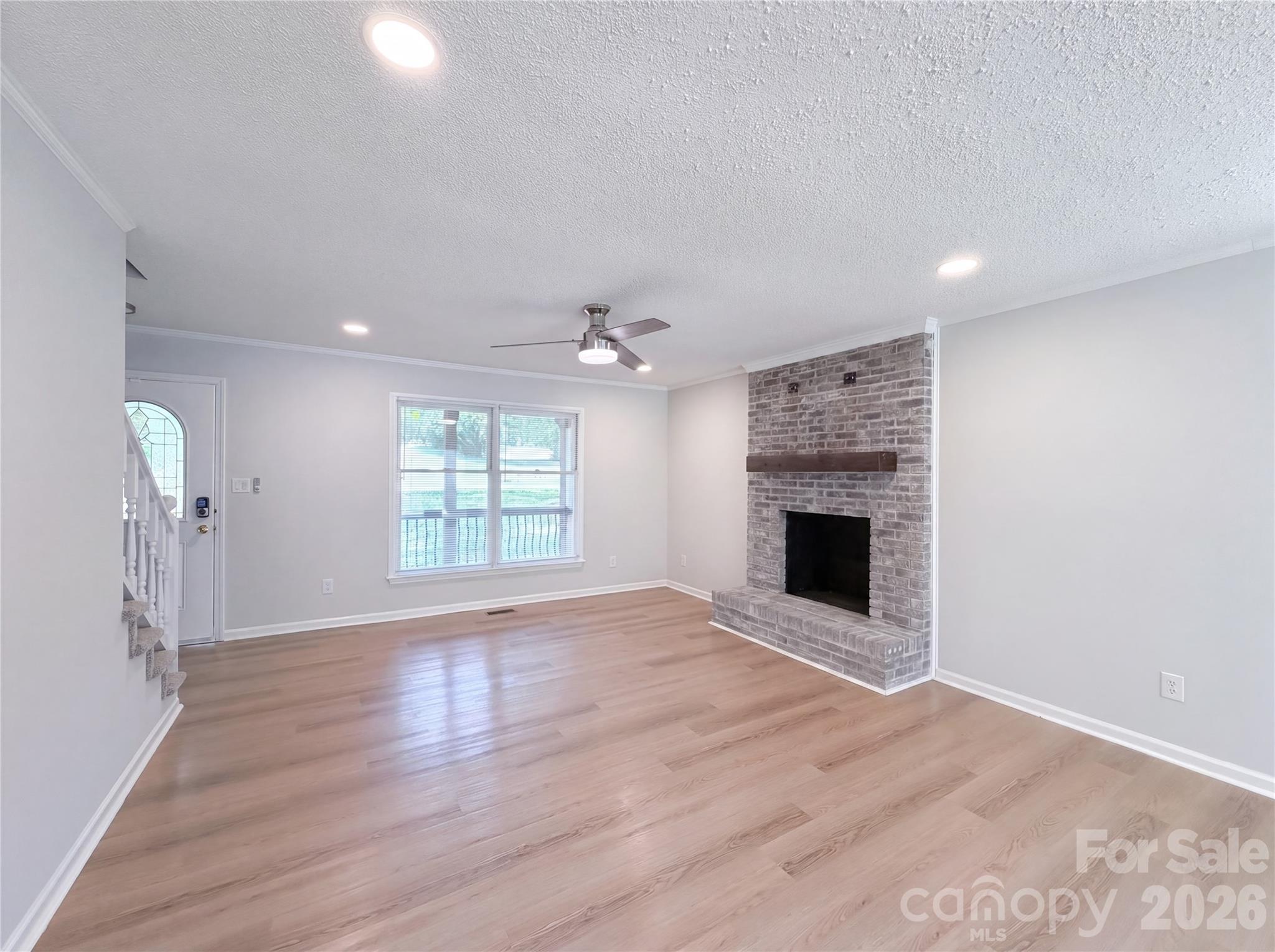 Single Family Residence at 609 Ginger Drive, Kings Mountain, photo 3 of 15
