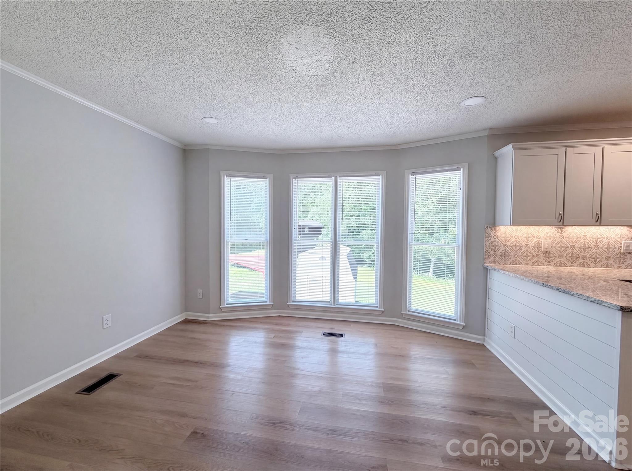 Single Family Residence at 609 Ginger Drive, Kings Mountain, photo 6 of 15