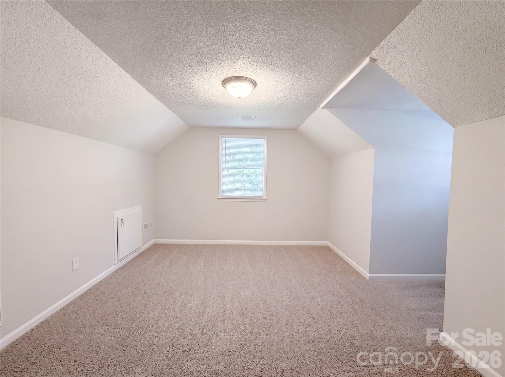 Single Family Residence at 609 Ginger Drive, Kings Mountain, photo 9 of 15