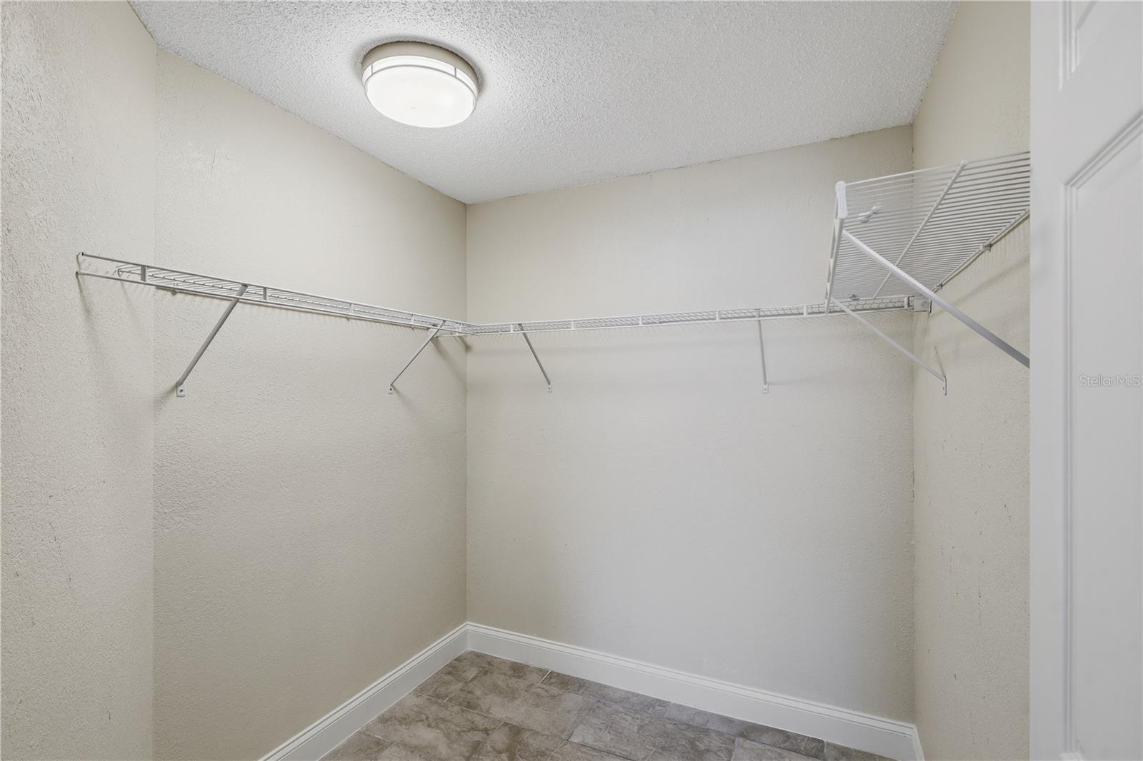 Large walk in closet - 44 CAPTAINS WALK, PALM COAST