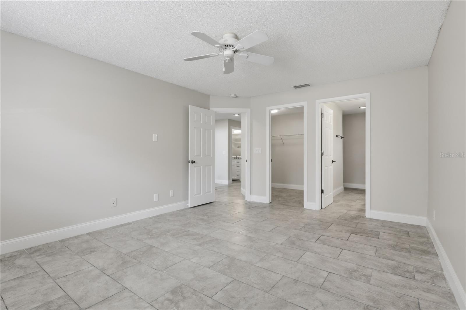 Main floor owners suite - 44 CAPTAINS WALK, PALM COAST