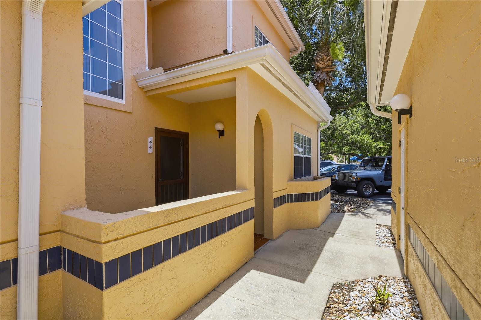 Private courtyard - 44 CAPTAINS WALK, PALM COAST