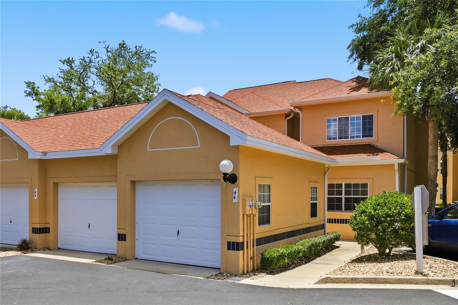 Large 2 car garage - 44 CAPTAINS WALK, PALM COAST