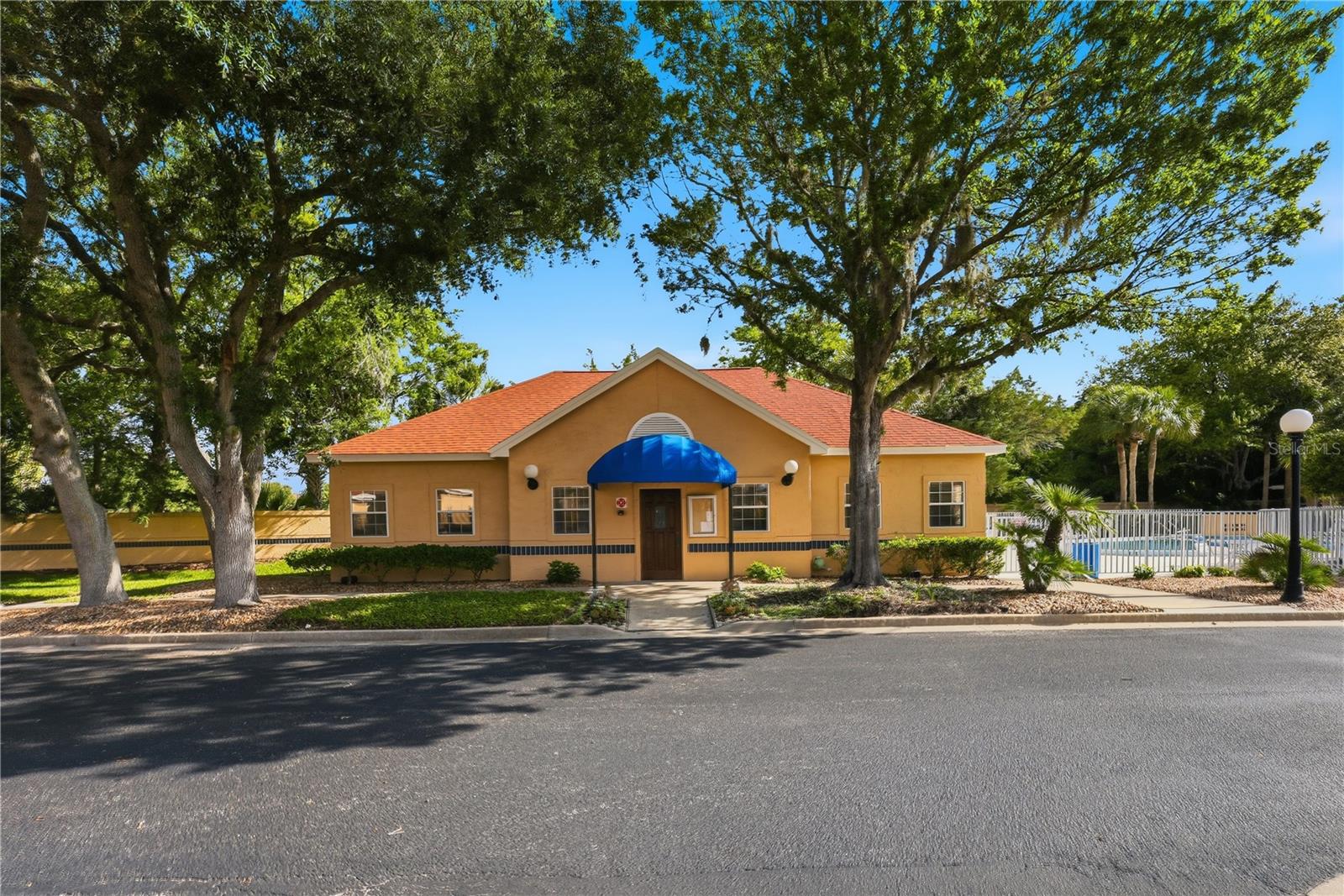 Community pool - 44 CAPTAINS WALK, PALM COAST