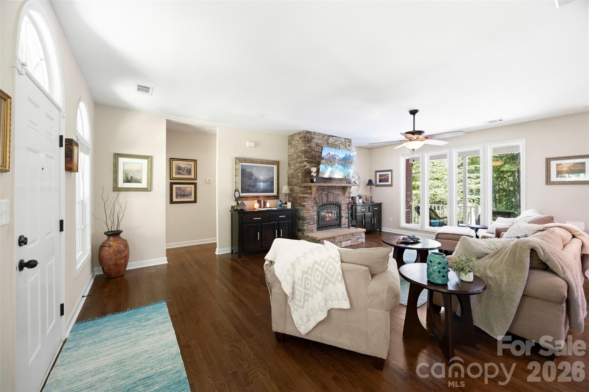 Single Family Residence at 4073 MCconnells Highway, Rock Hill, photo 8 of 47