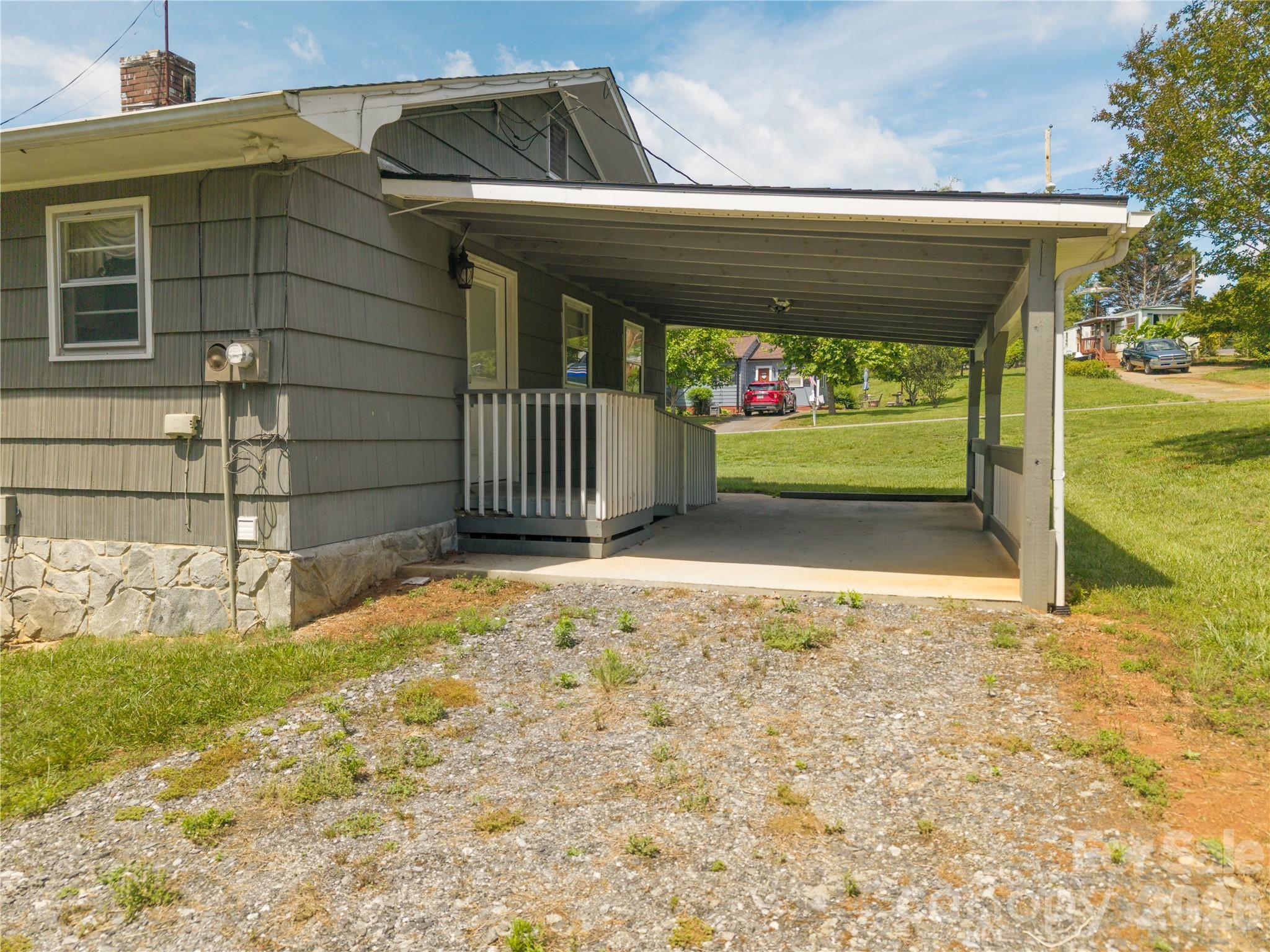 Single Family Residence at 122 Whitley Road, Morganton, photo 8 of 30
