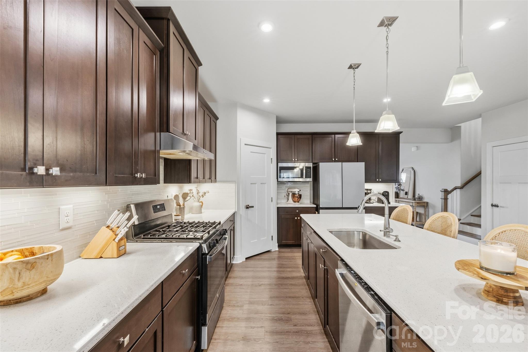 Gas cooktop - 3074 Ballester Road, Indian Land