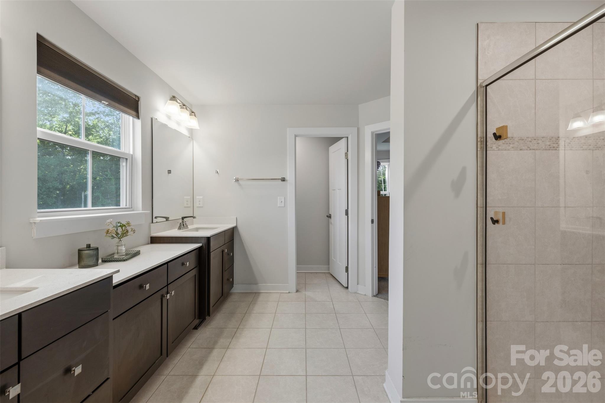 Floor to ceiling shower - 3074 Ballester Road, Indian Land