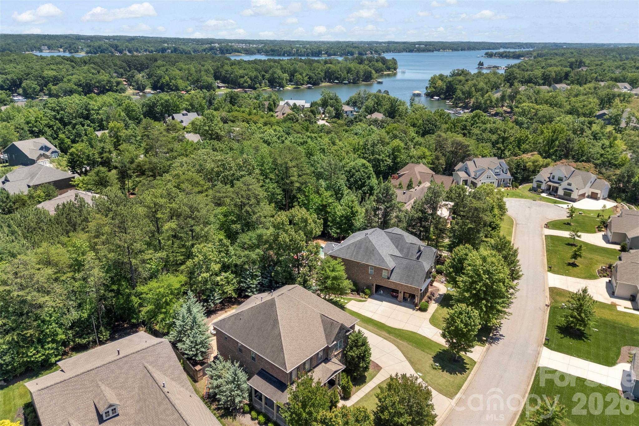 Beautiful location close to the lake - 3411 Stags Leap Way, York