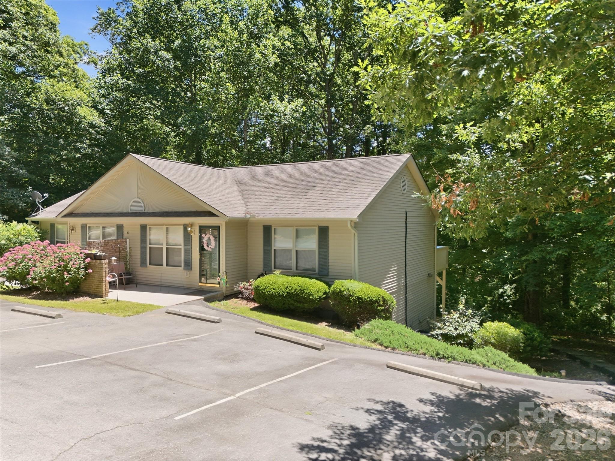 Condominium at 42 Queen Road, Candler, photo 22 of 39