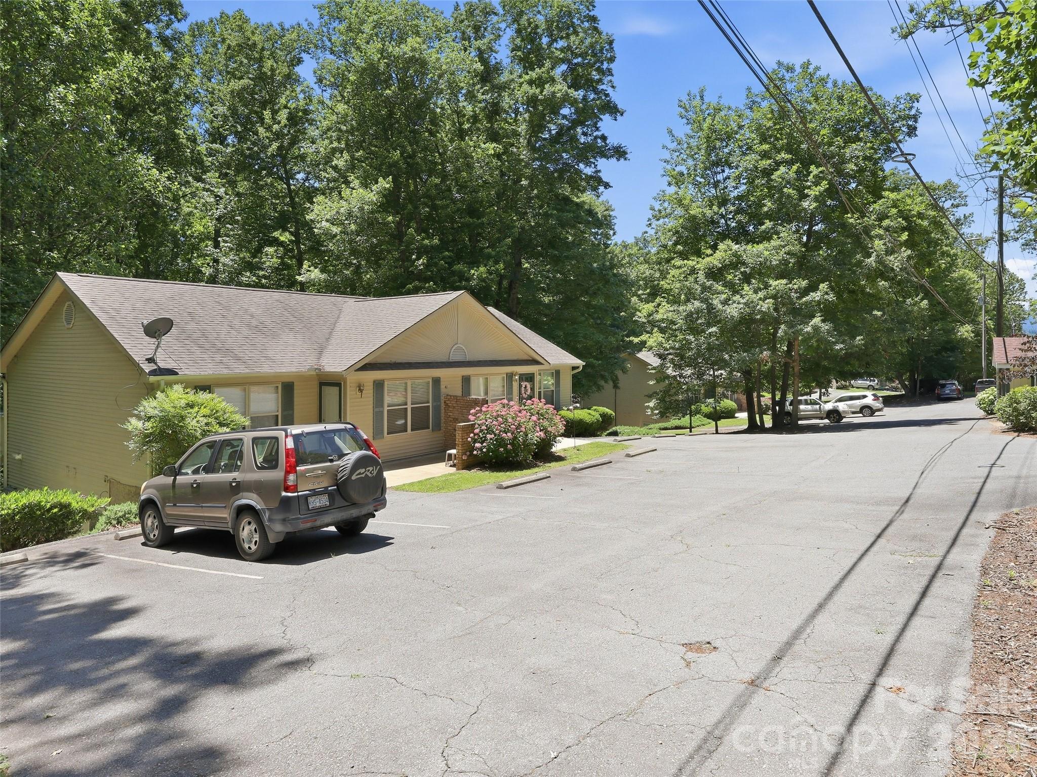 Condominium at 42 Queen Road, Candler, photo 32 of 39