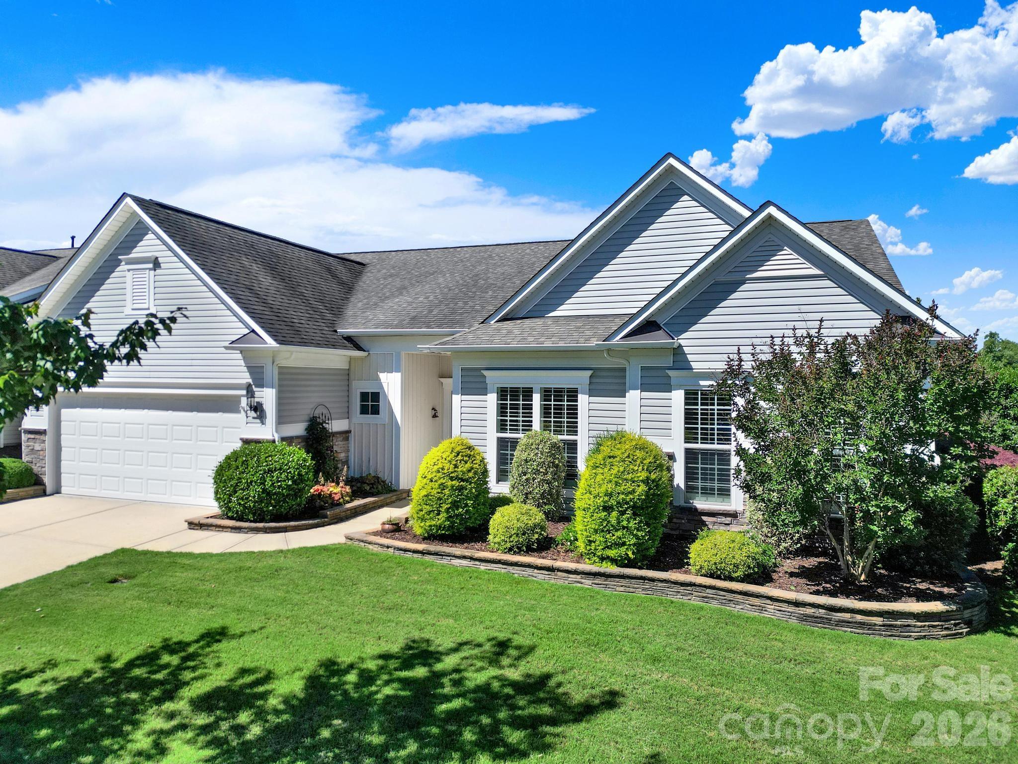 Single Family Residence at 2029 Primrose Court, Fort Mill, photo 3 of 48