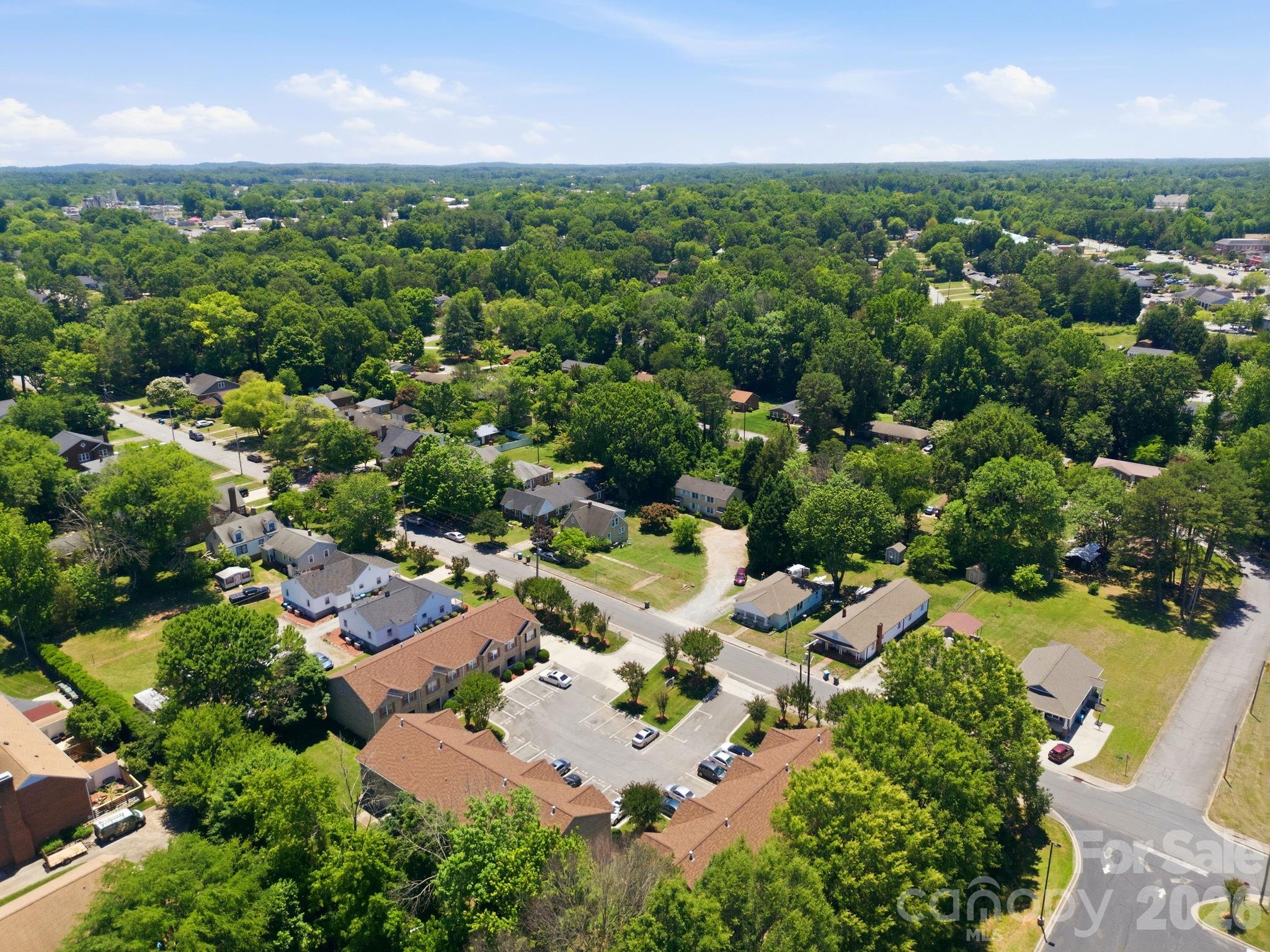 Townhouse at 806 Maupin Avenue, Salisbury, photo 11 of 46