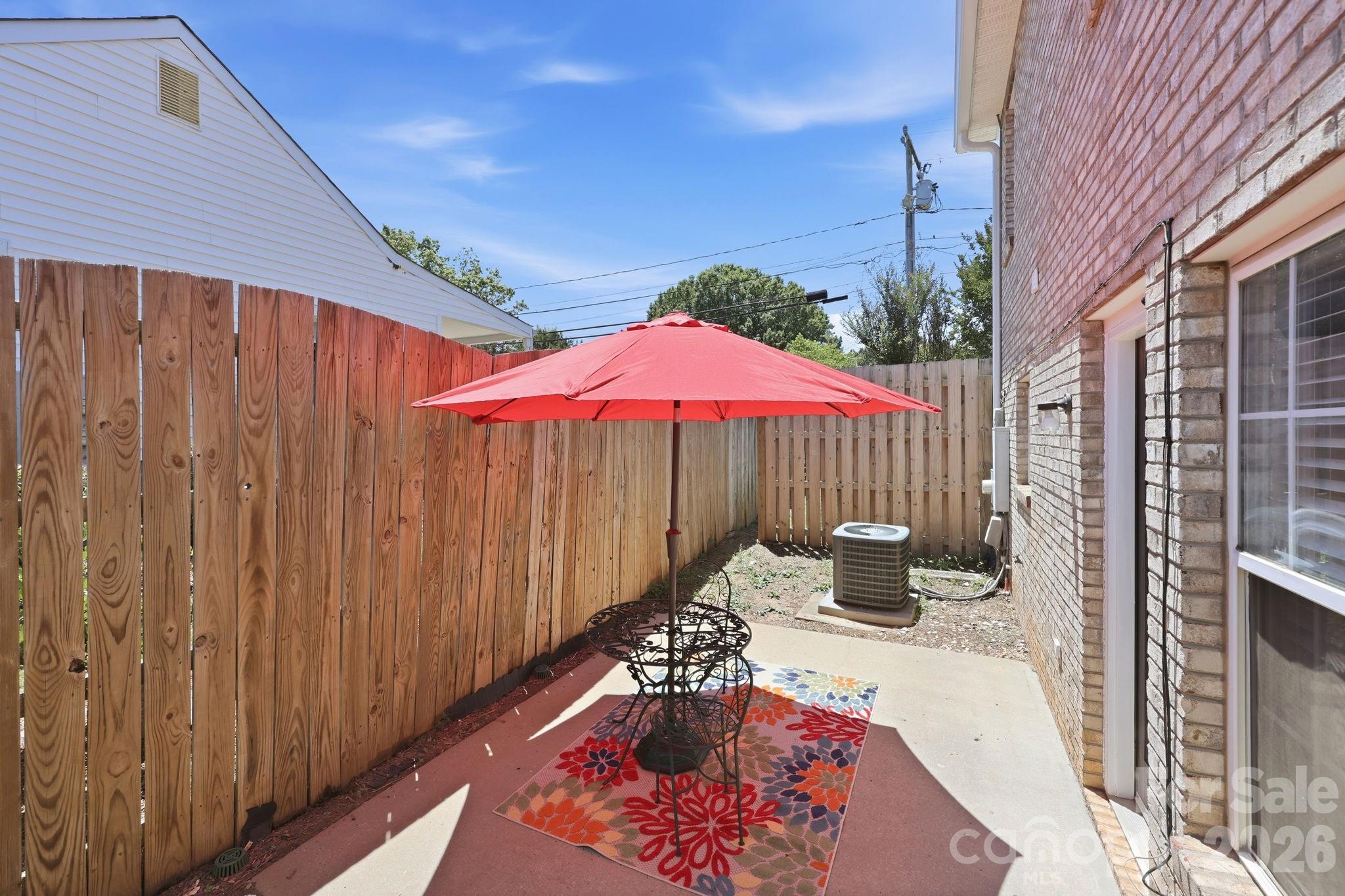 Townhouse at 806 Maupin Avenue, Salisbury, photo 13 of 46