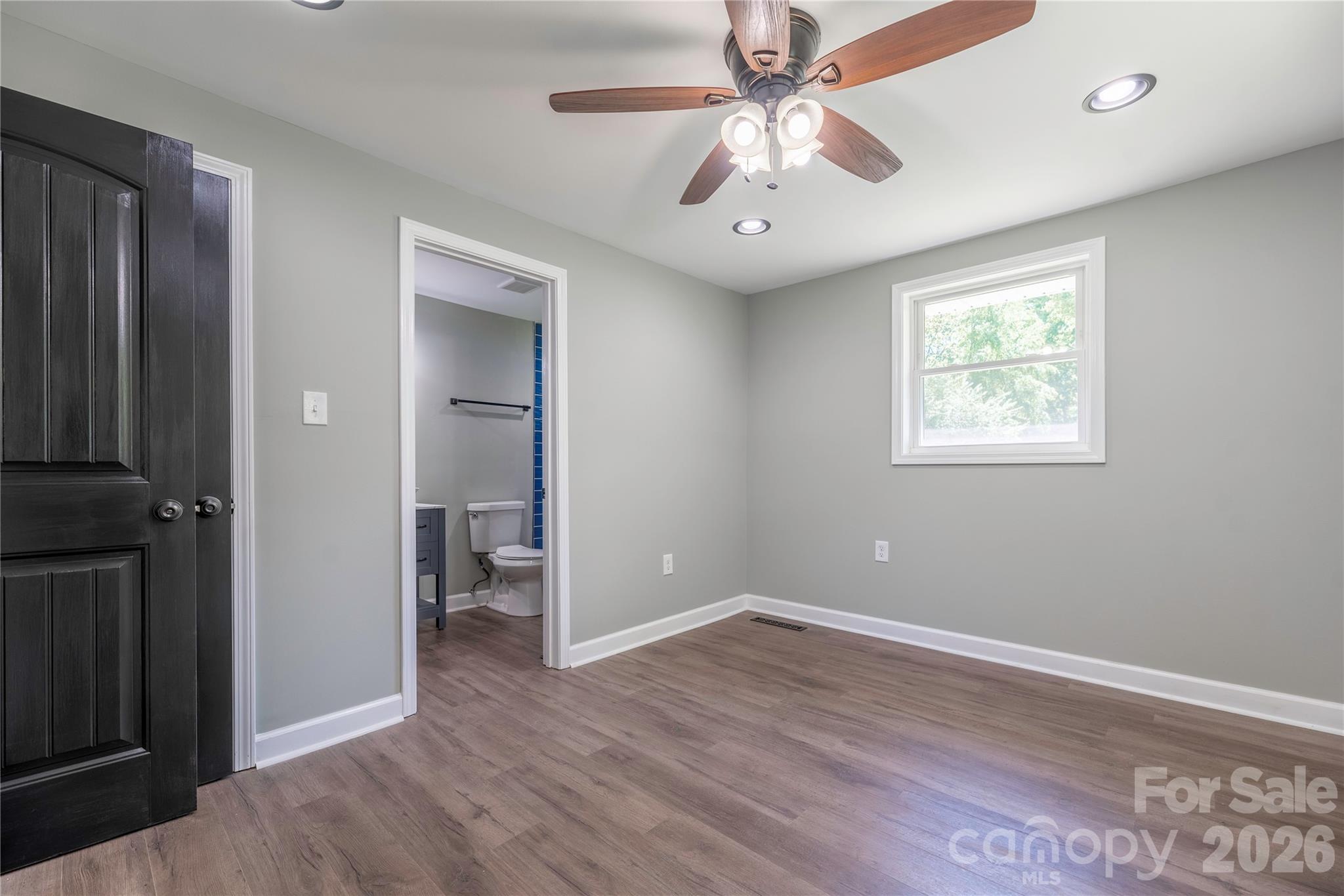 Single Family Residence at 404 Dogwood Lane, Statesville, photo 14 of 32