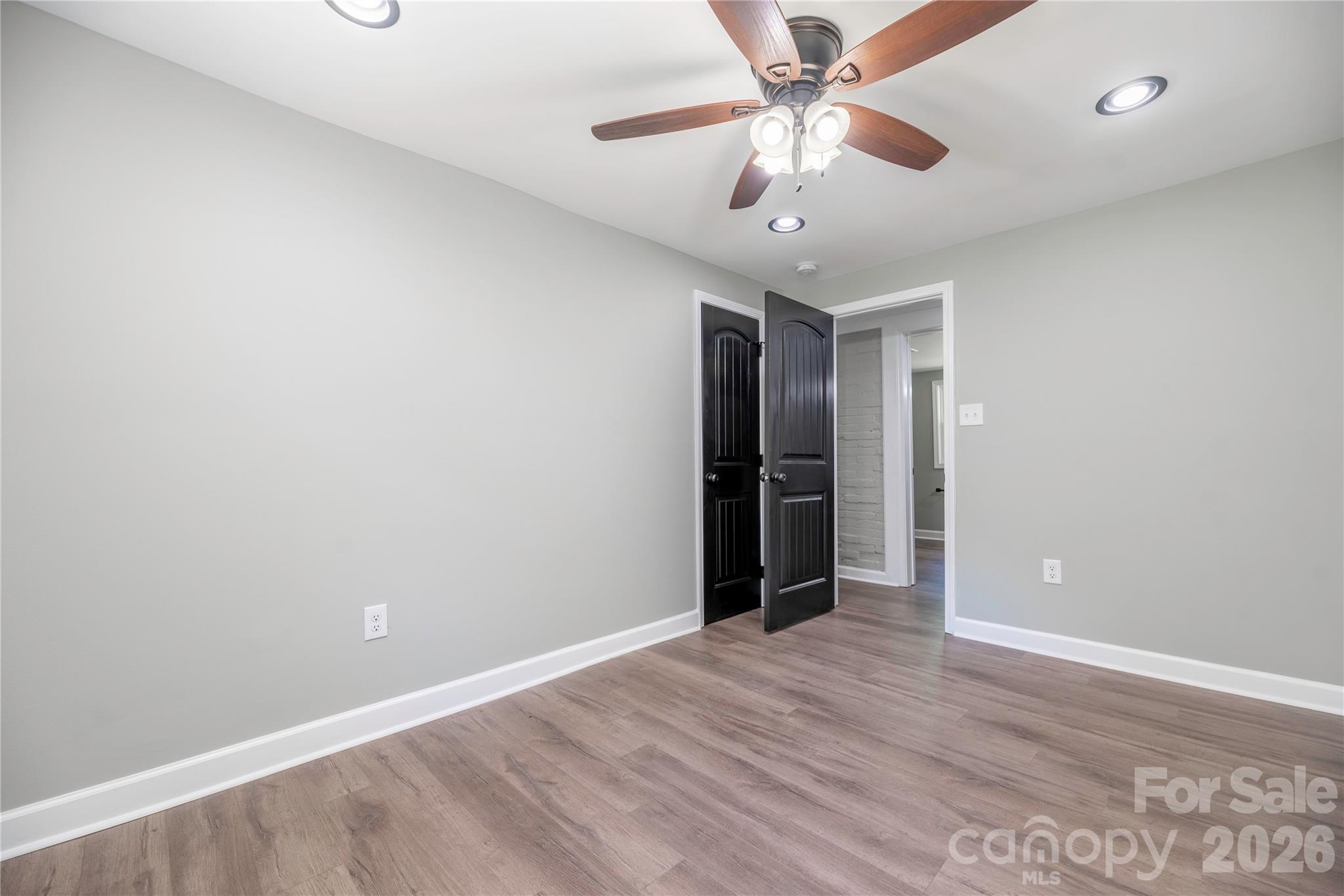 Single Family Residence at 404 Dogwood Lane, Statesville, photo 20 of 32