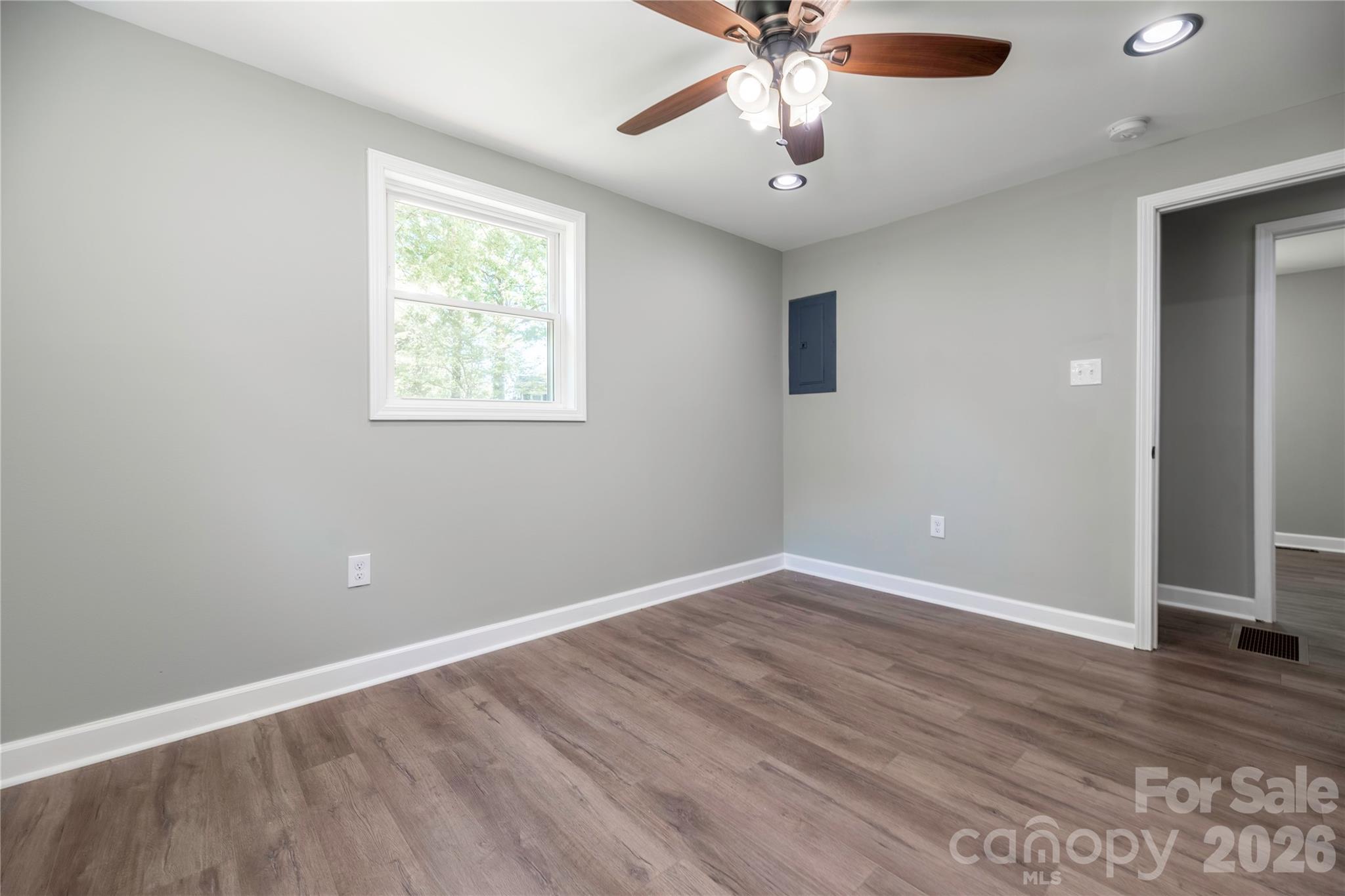 Single Family Residence at 404 Dogwood Lane, Statesville, photo 26 of 32