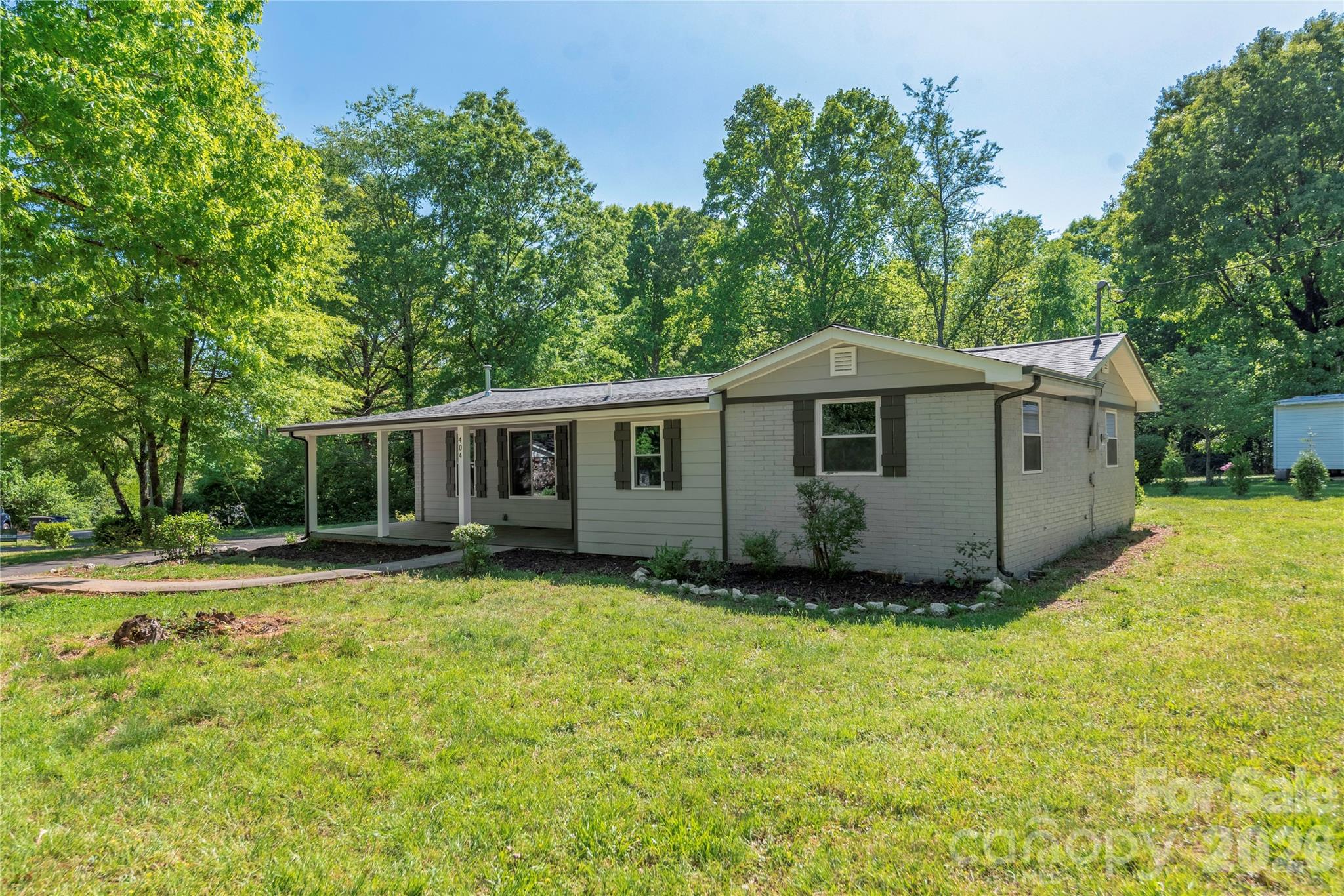 Single Family Residence at 404 Dogwood Lane, Statesville, photo 29 of 32