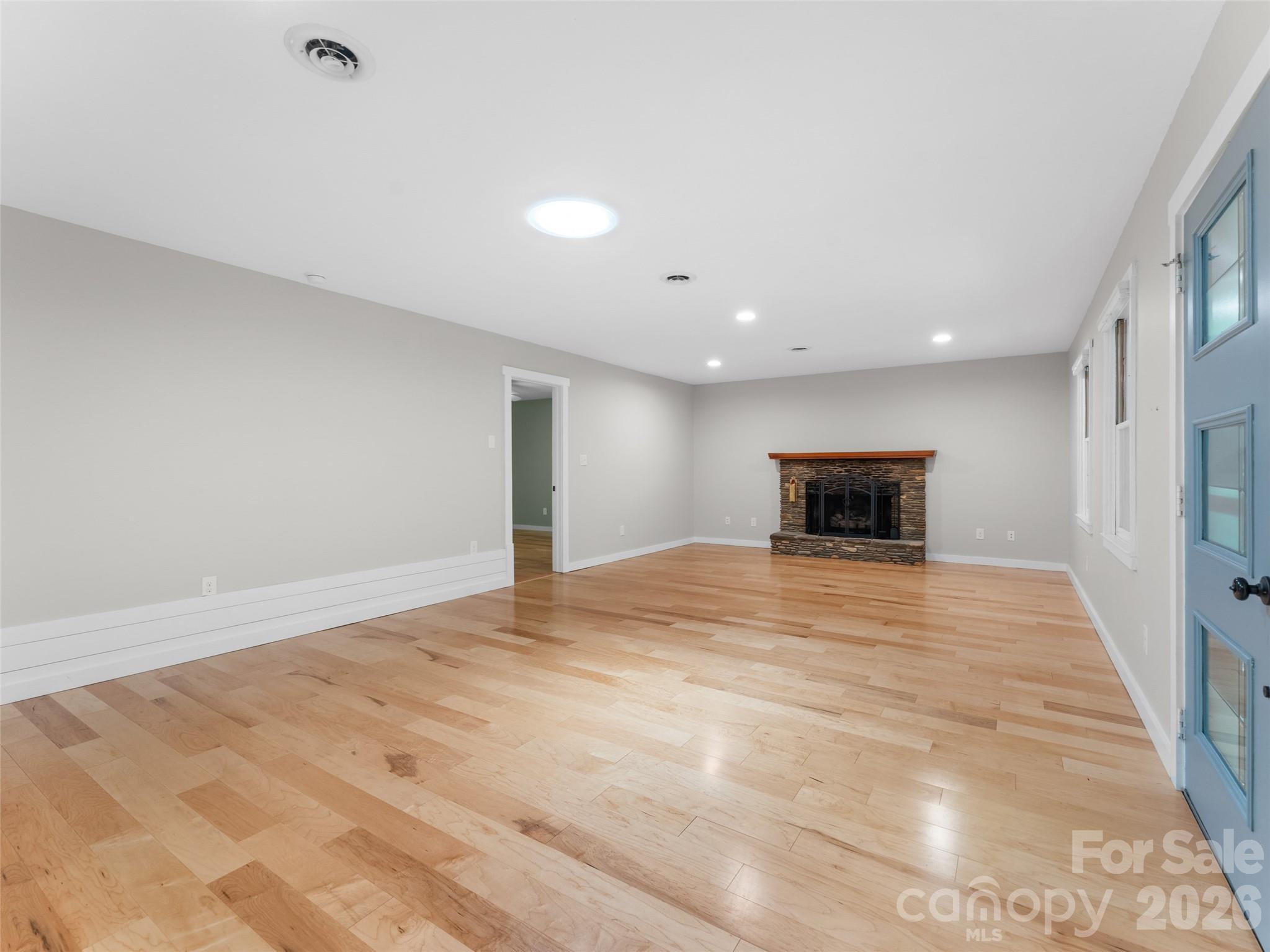Single Family Residence at 90 Cheestoonaya Way, Brevard, photo 4 of 31