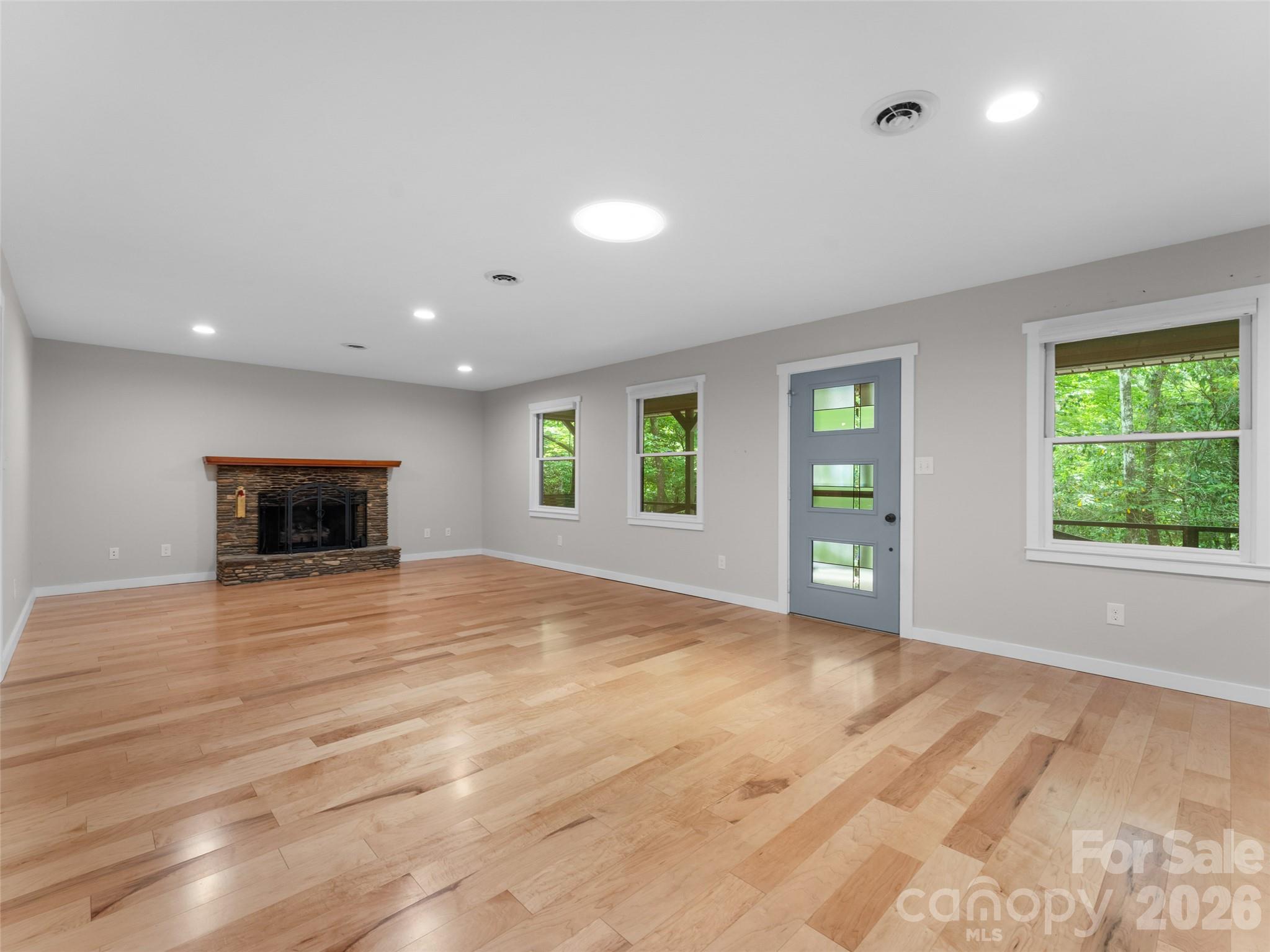 Single Family Residence at 90 Cheestoonaya Way, Brevard, photo 7 of 31