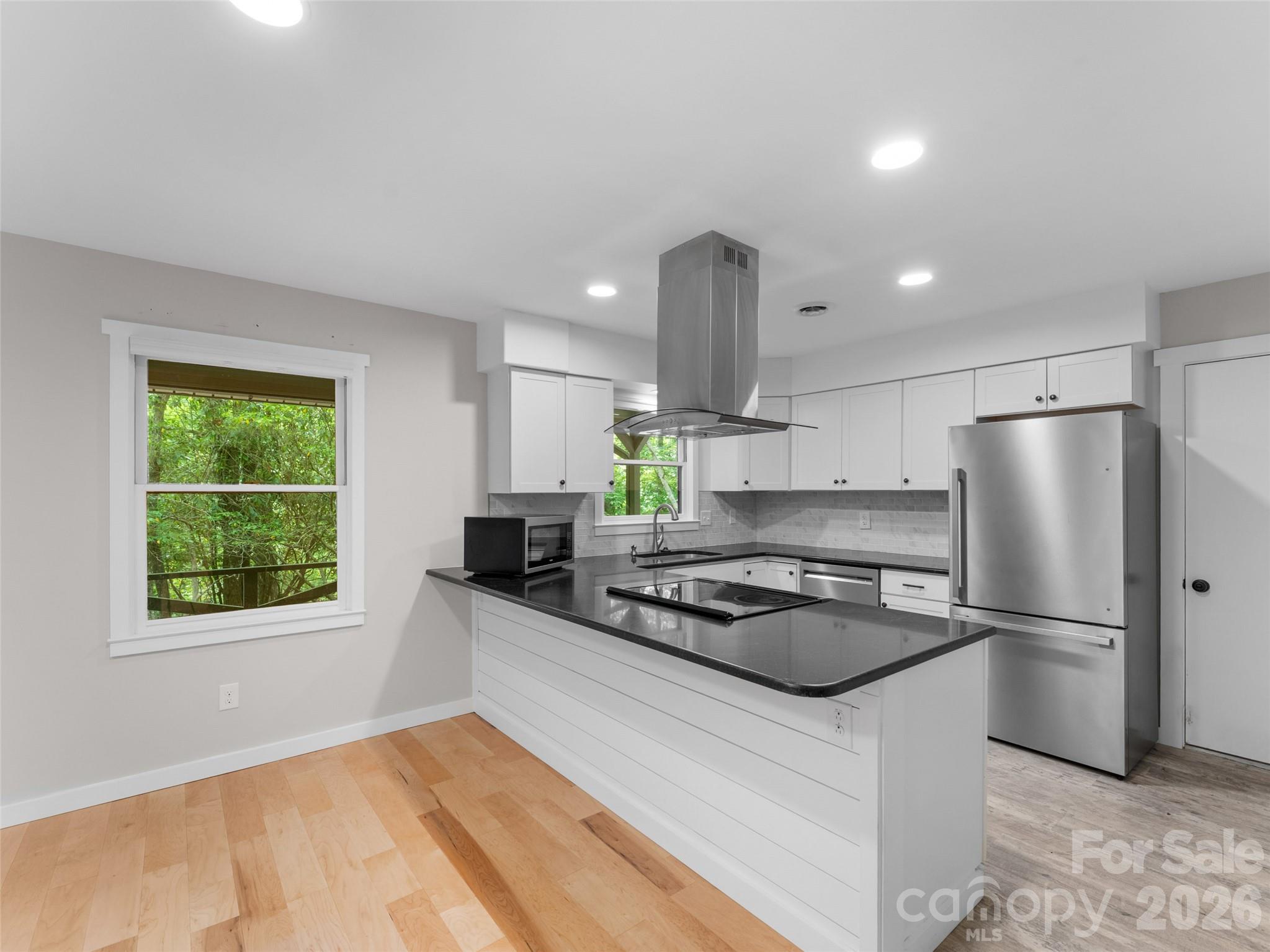 Single Family Residence at 90 Cheestoonaya Way, Brevard, photo 9 of 31