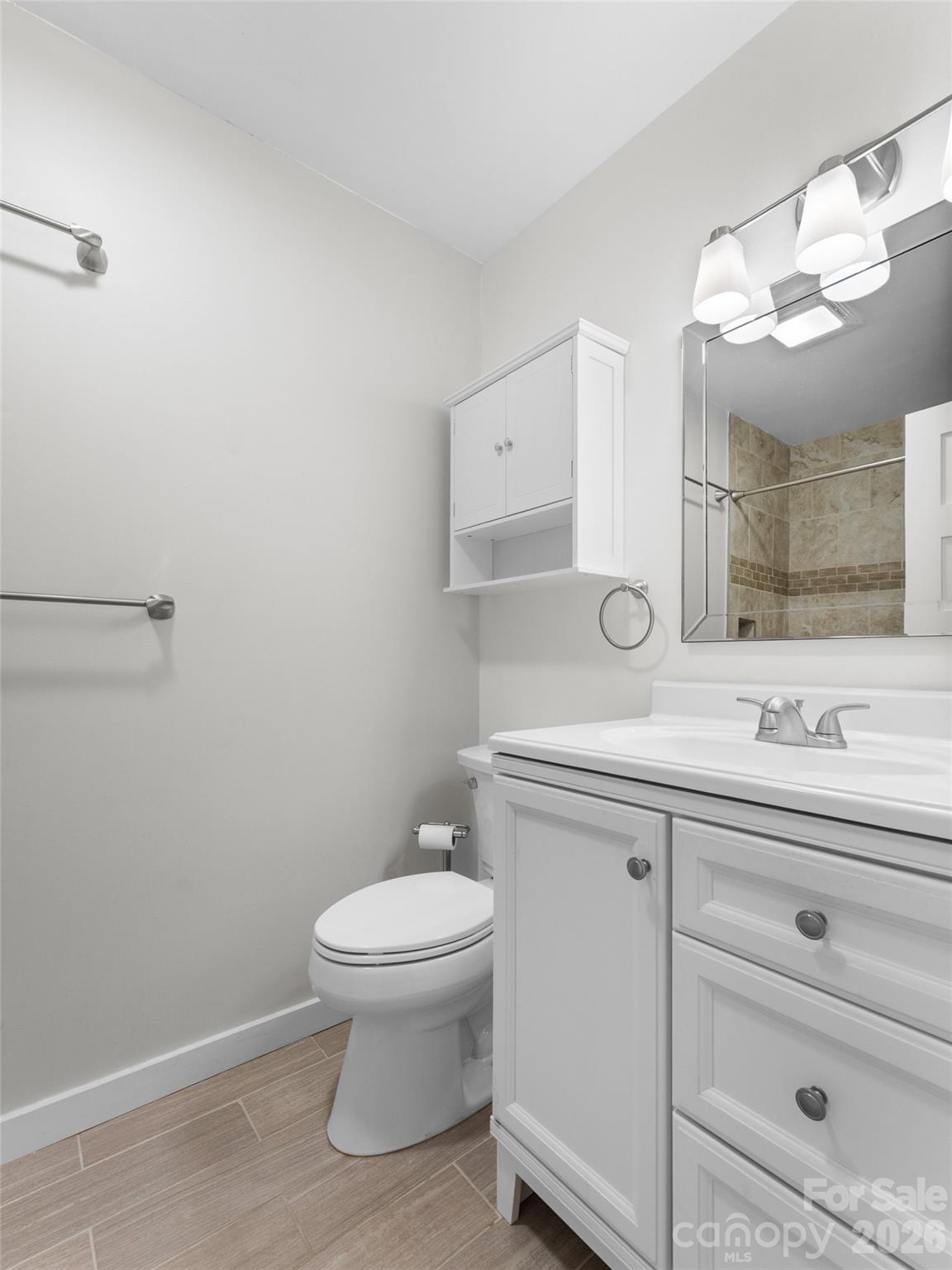 Single Family Residence at 90 Cheestoonaya Way, Brevard, photo 22 of 31