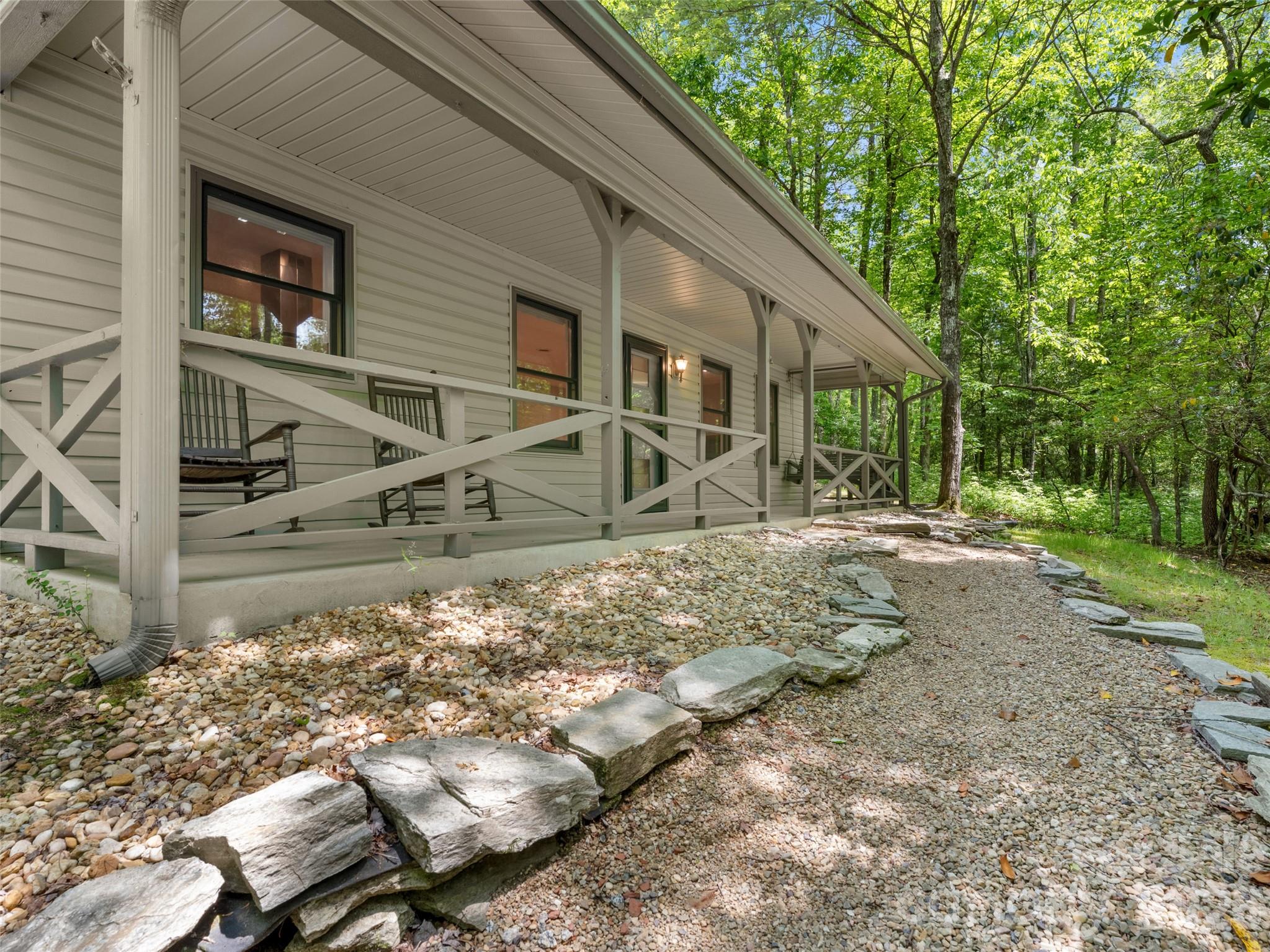 Single Family Residence at 90 Cheestoonaya Way, Brevard, photo 25 of 31