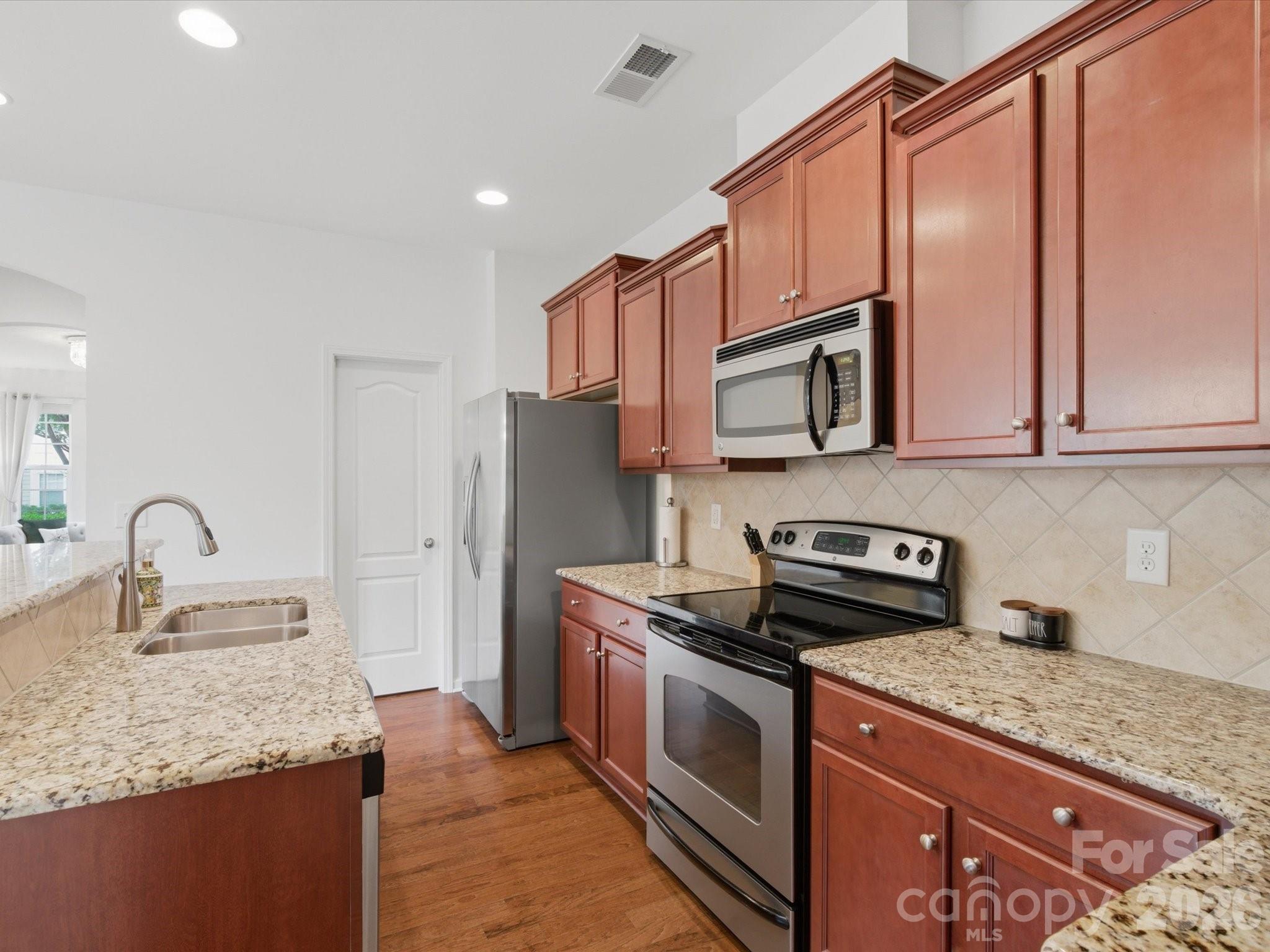 Townhouse at 18439 The Commons Boulevard, Cornelius, photo 19 of 48