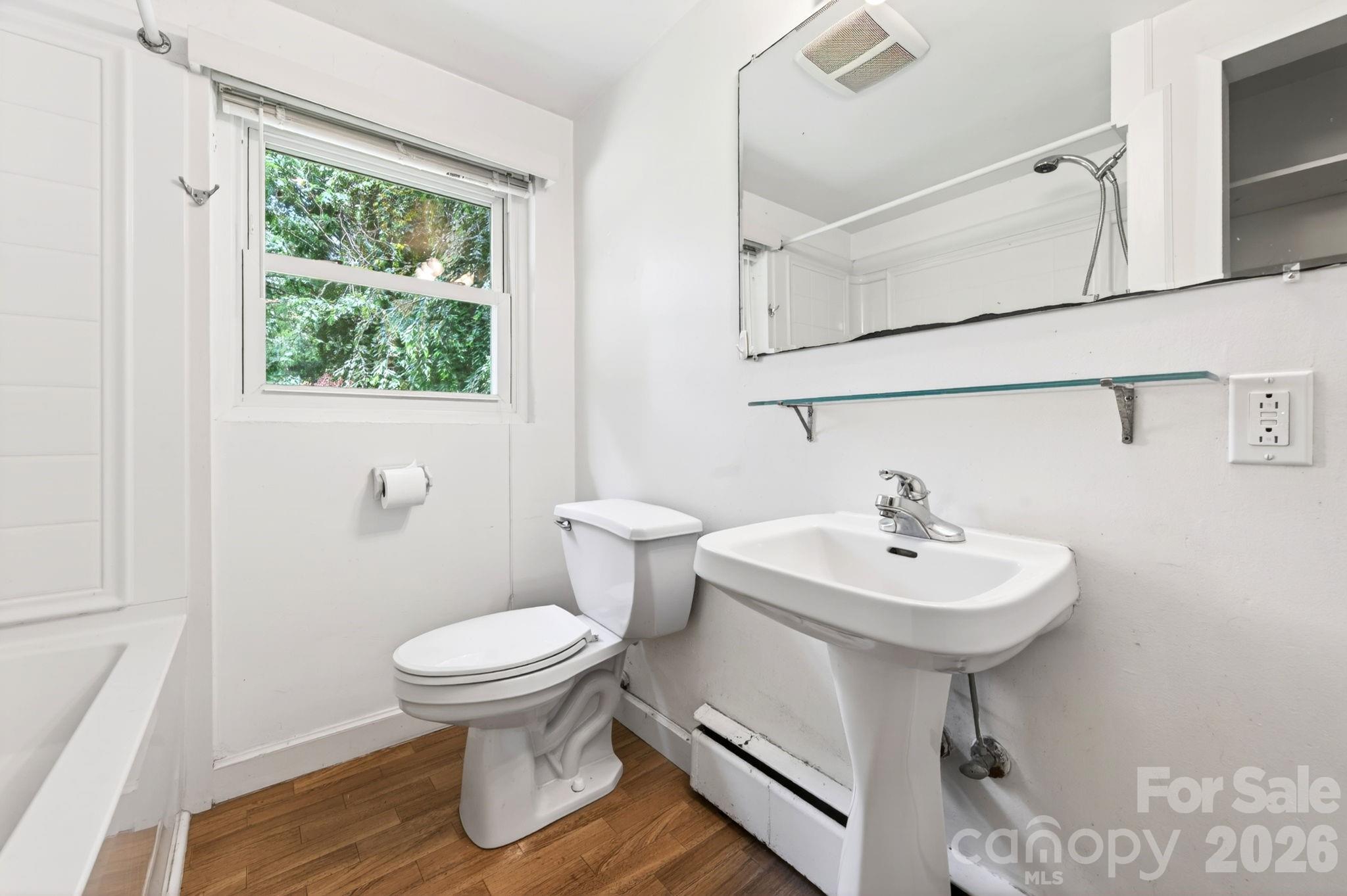Bathroom - 411 Hillcrest Circle, Hendersonville