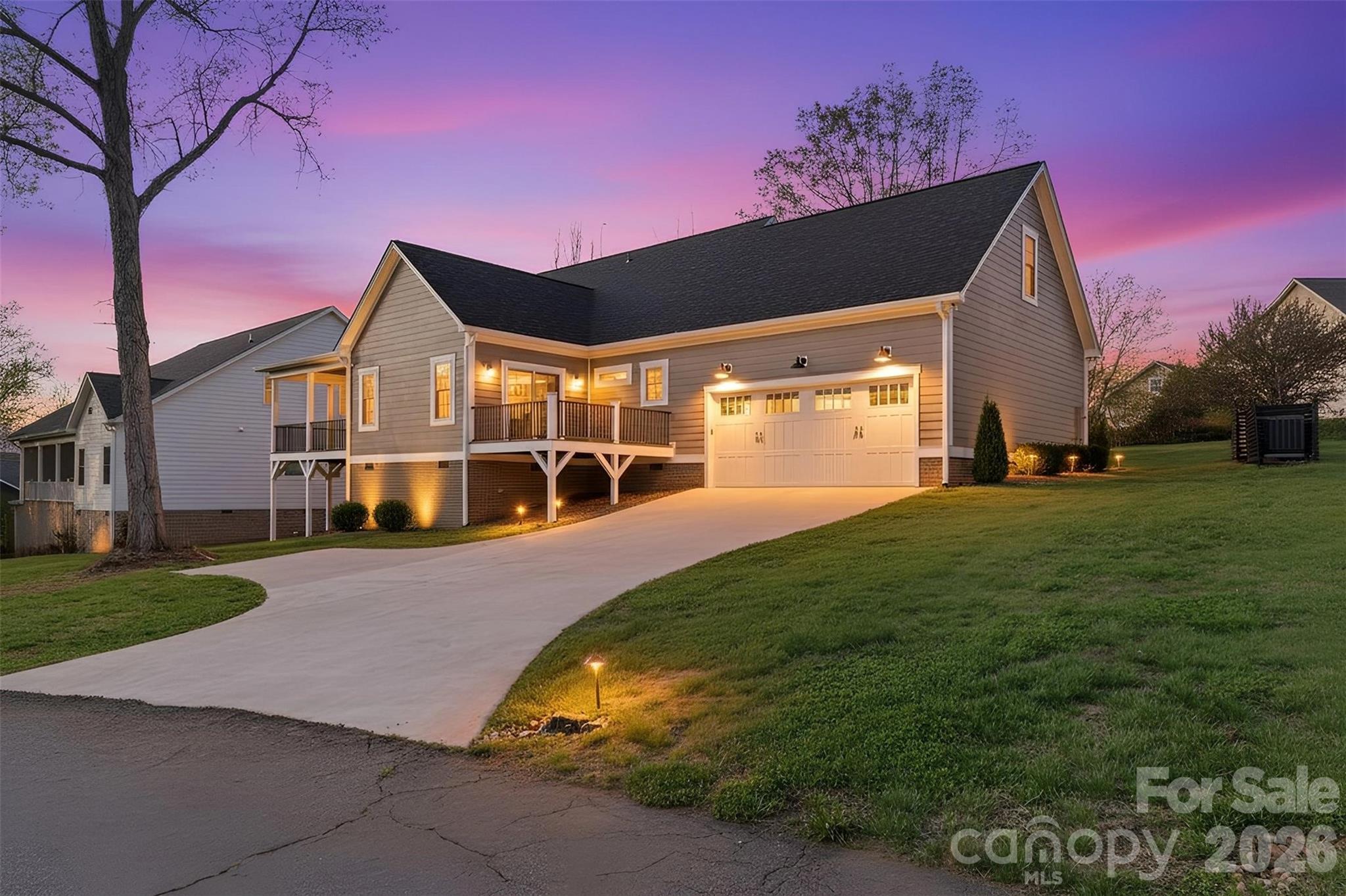 Single Family Residence at 405 19th Avenue Circle NW, Hickory, photo 2 of 48
