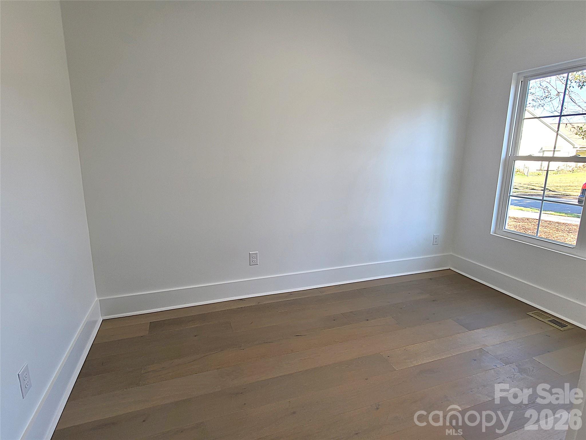 Office - 405 19th Avenue Circle NW, Hickory