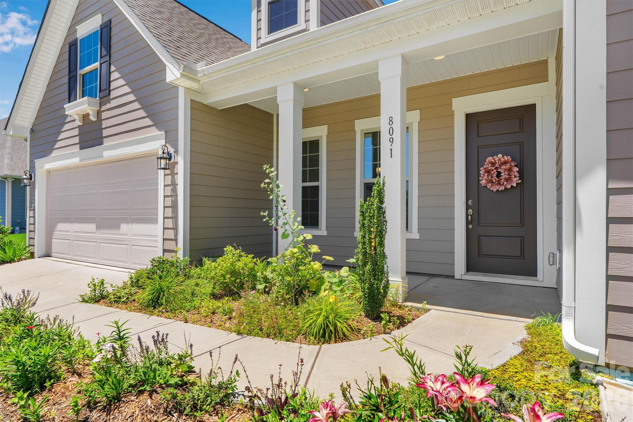 NEW PRICE + BUYER INCENTIVE: Receive a 1% lender credit toward closing costs when financing through the preferred lender (subject to lender terms and qualification). Ask for Details! - 8091 Woodline Lane, Denver