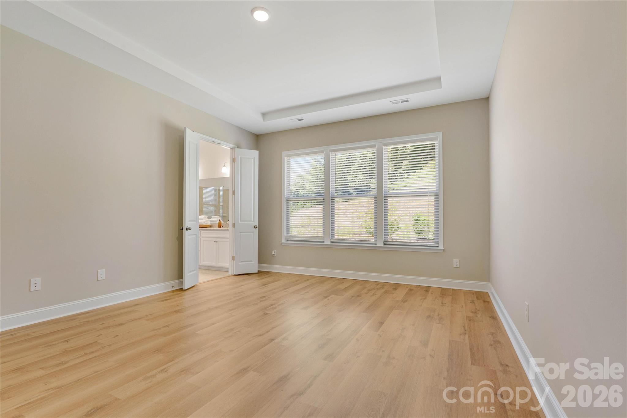 Single Family Residence at 8091 Woodline Lane, Denver, photo 19 of 36
