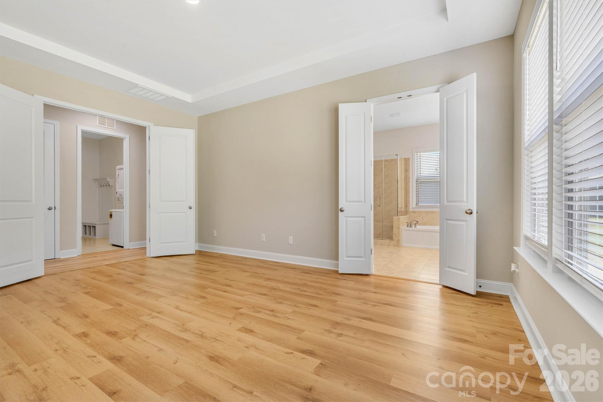Single Family Residence at 8091 Woodline Lane, Denver, photo 20 of 36