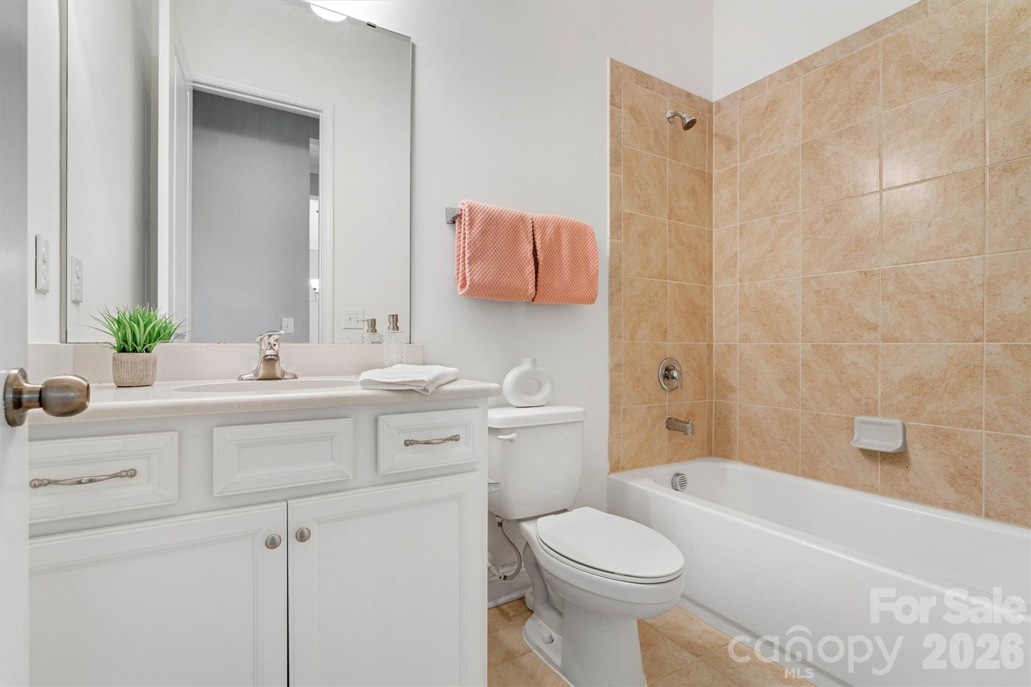 Single Family Residence at 8091 Woodline Lane, Denver, photo 27 of 36