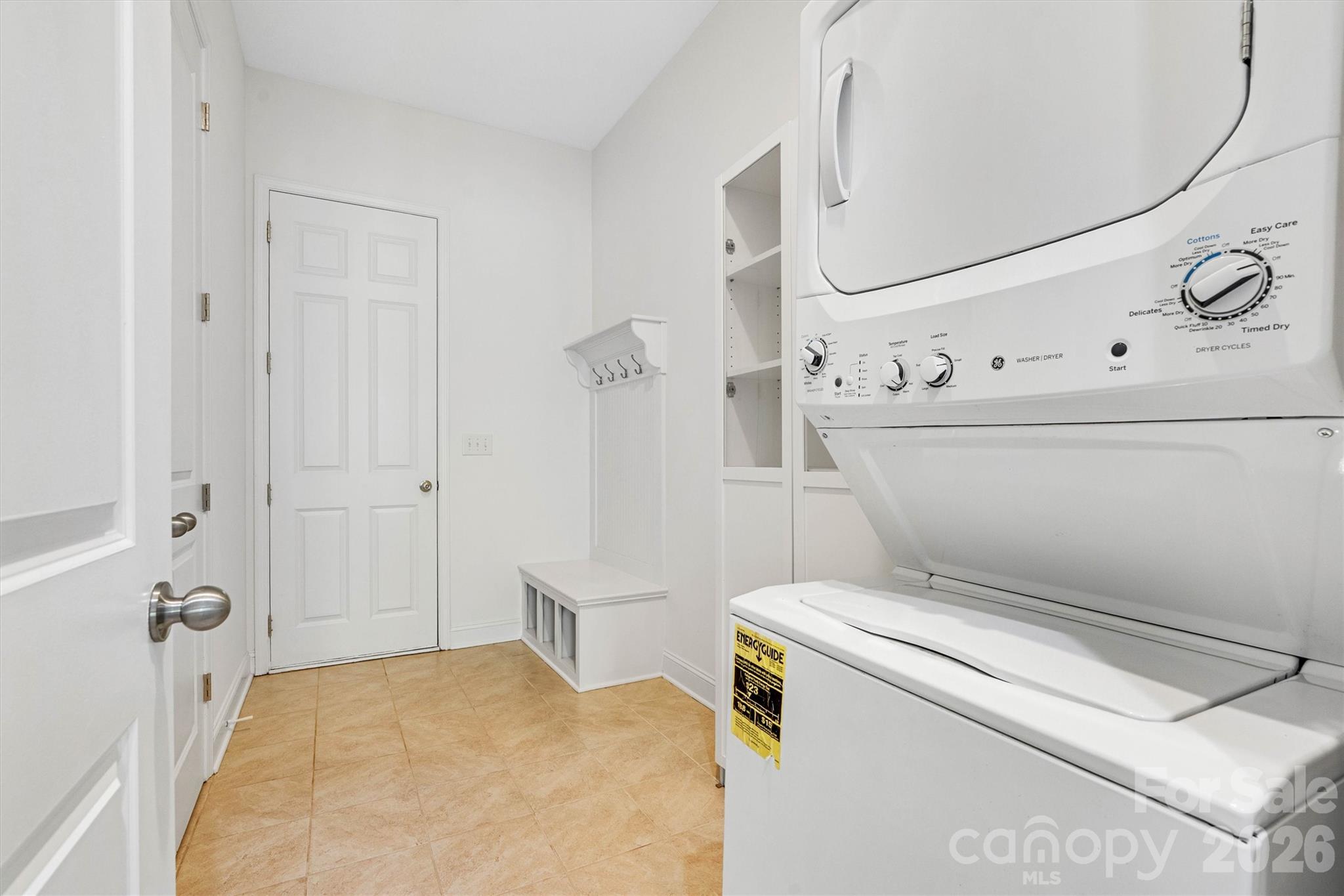 Single Family Residence at 8091 Woodline Lane, Denver, photo 33 of 36