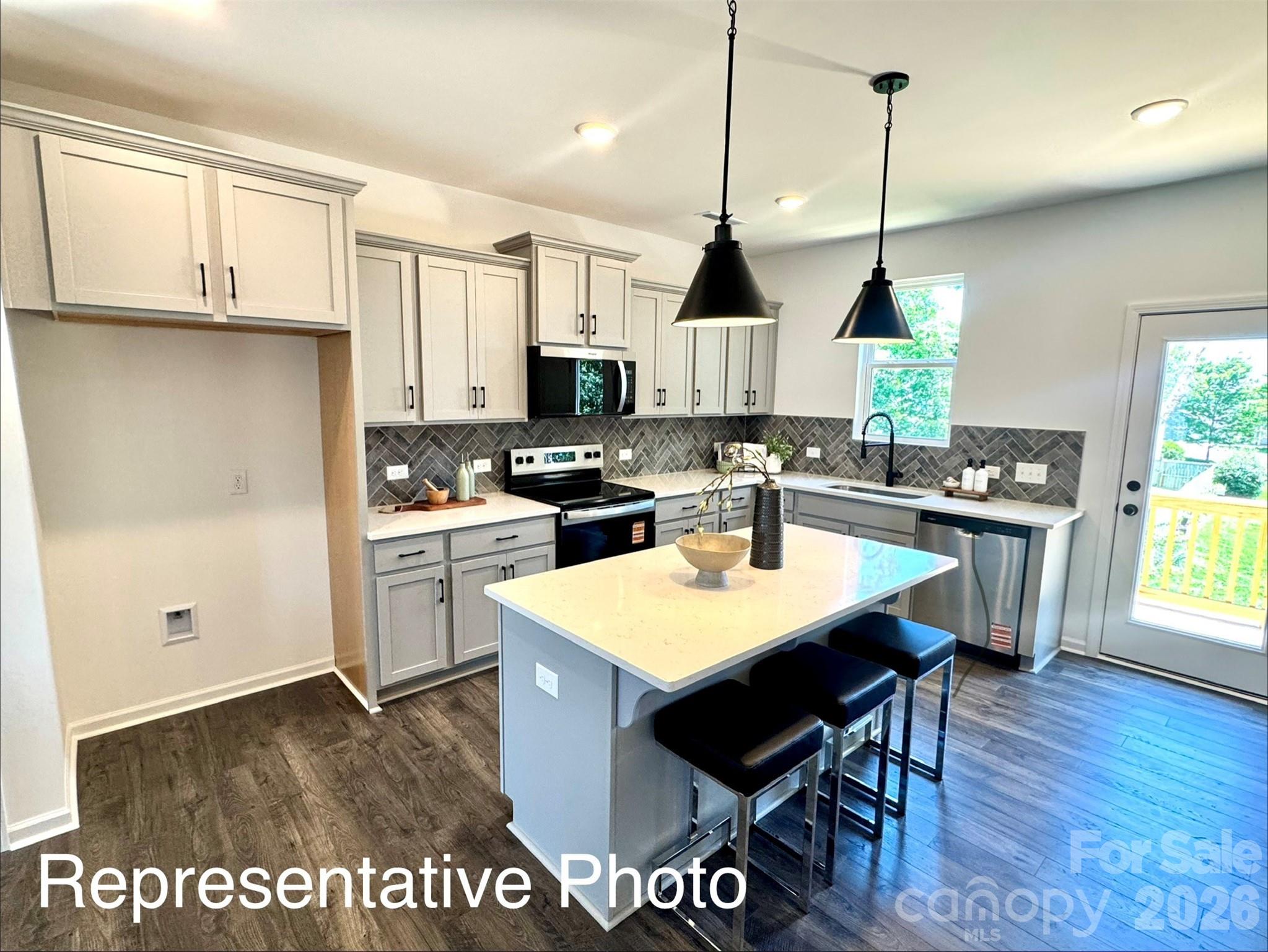 Townhouse at 407 Drawbar Drive, Clover, photo 9 of 21