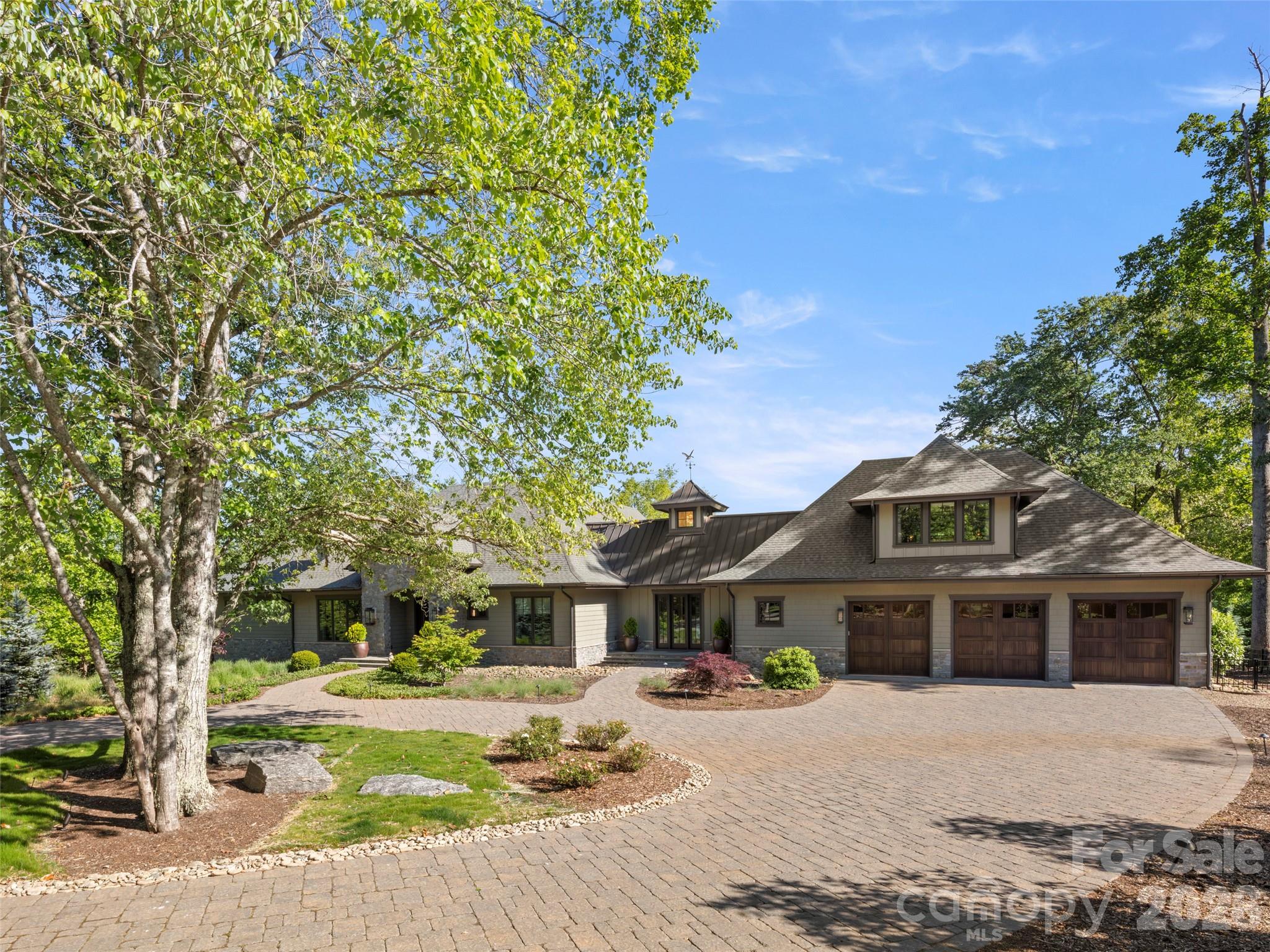 Single Family Residence at 334 Walnut Valley Parkway, Arden, photo 8 of 51