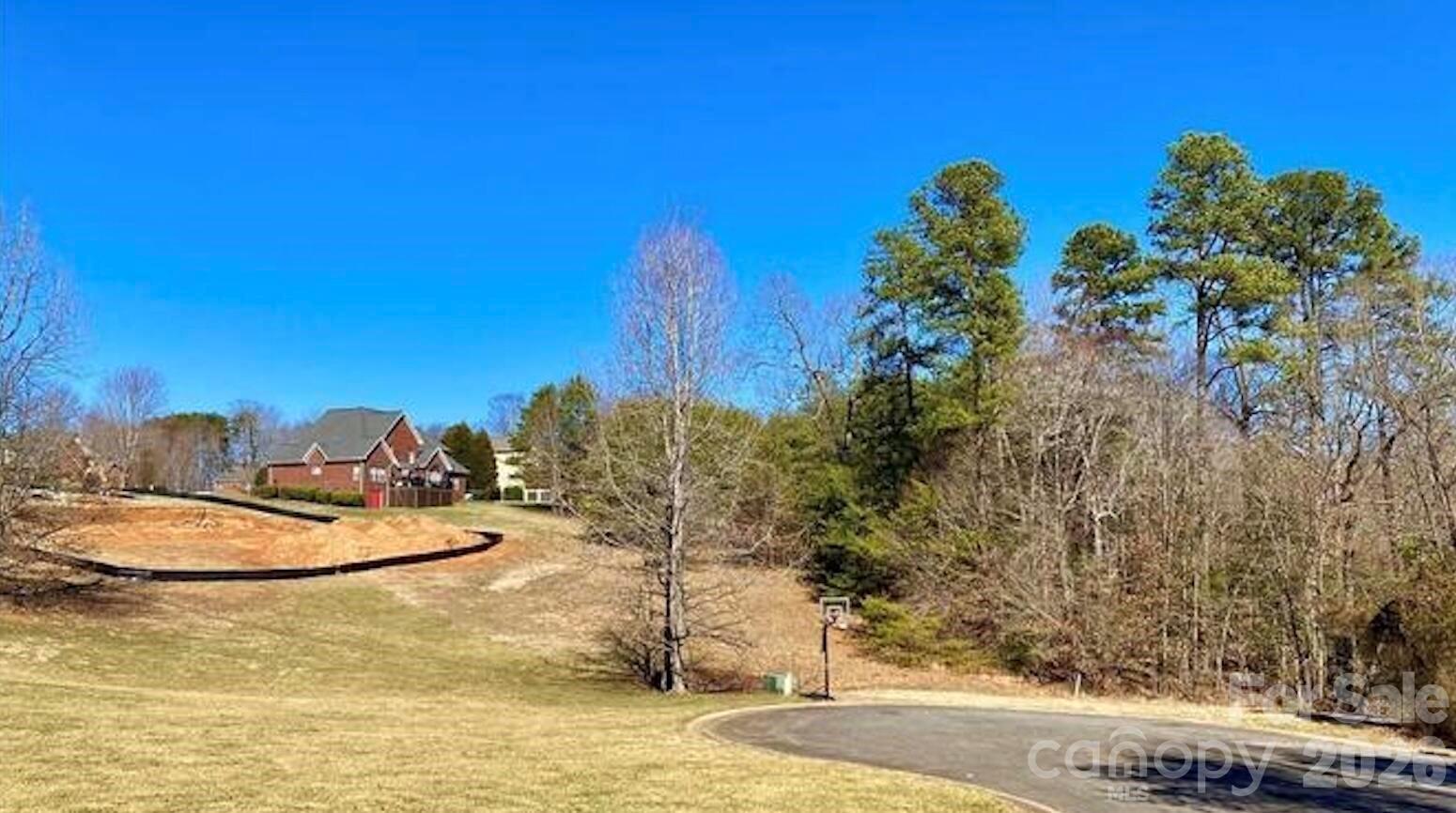 Lot at 111 Cotswold Court, Statesville, photo 2 of 6