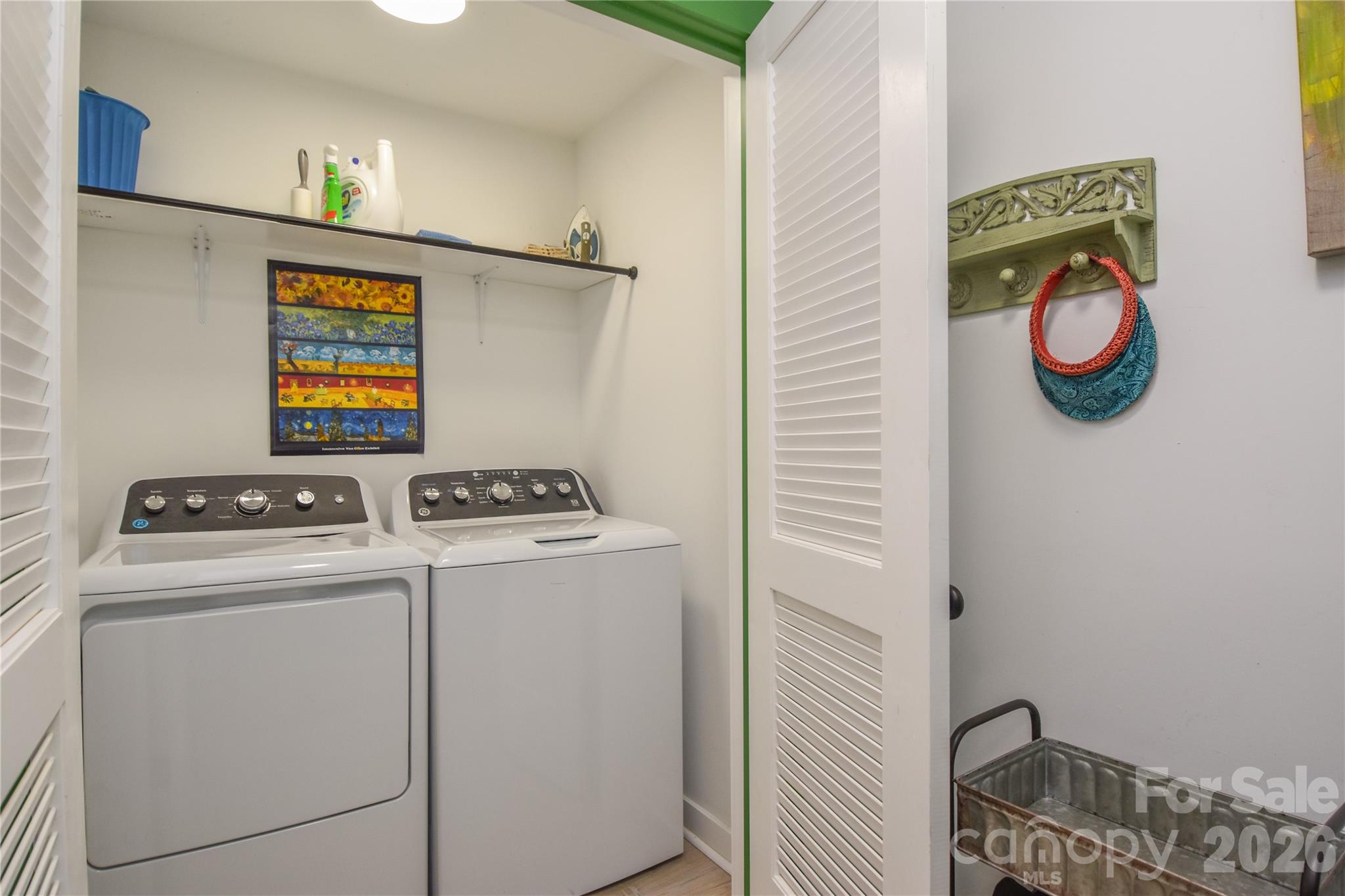 Laundry - 345 W Lowrance Avenue, Mooresville