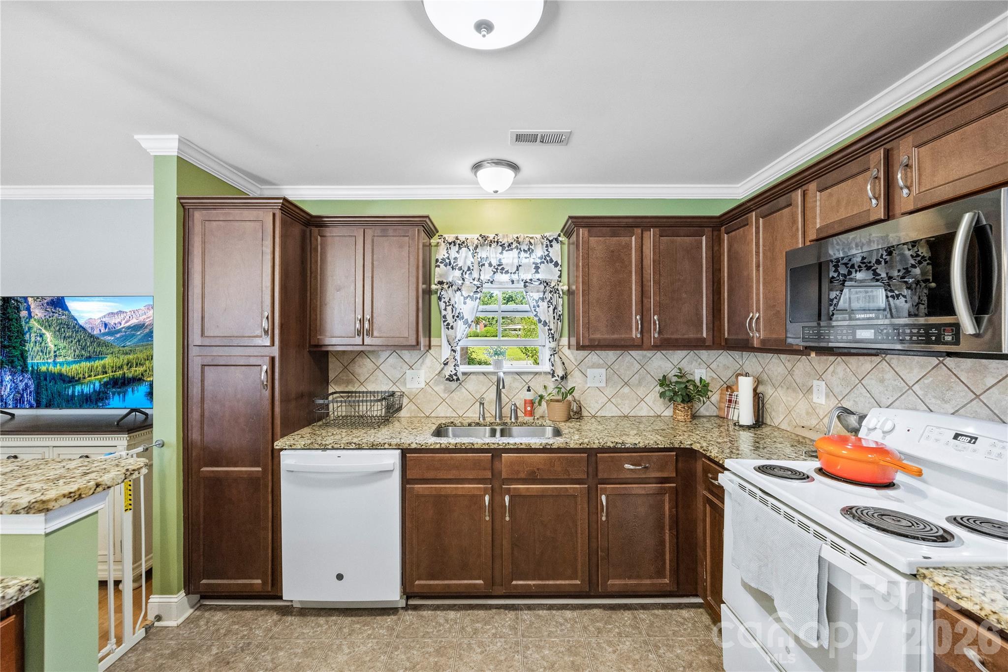Single Family Residence at 5250 Hickory Grove Road, Mount Holly, photo 20 of 44